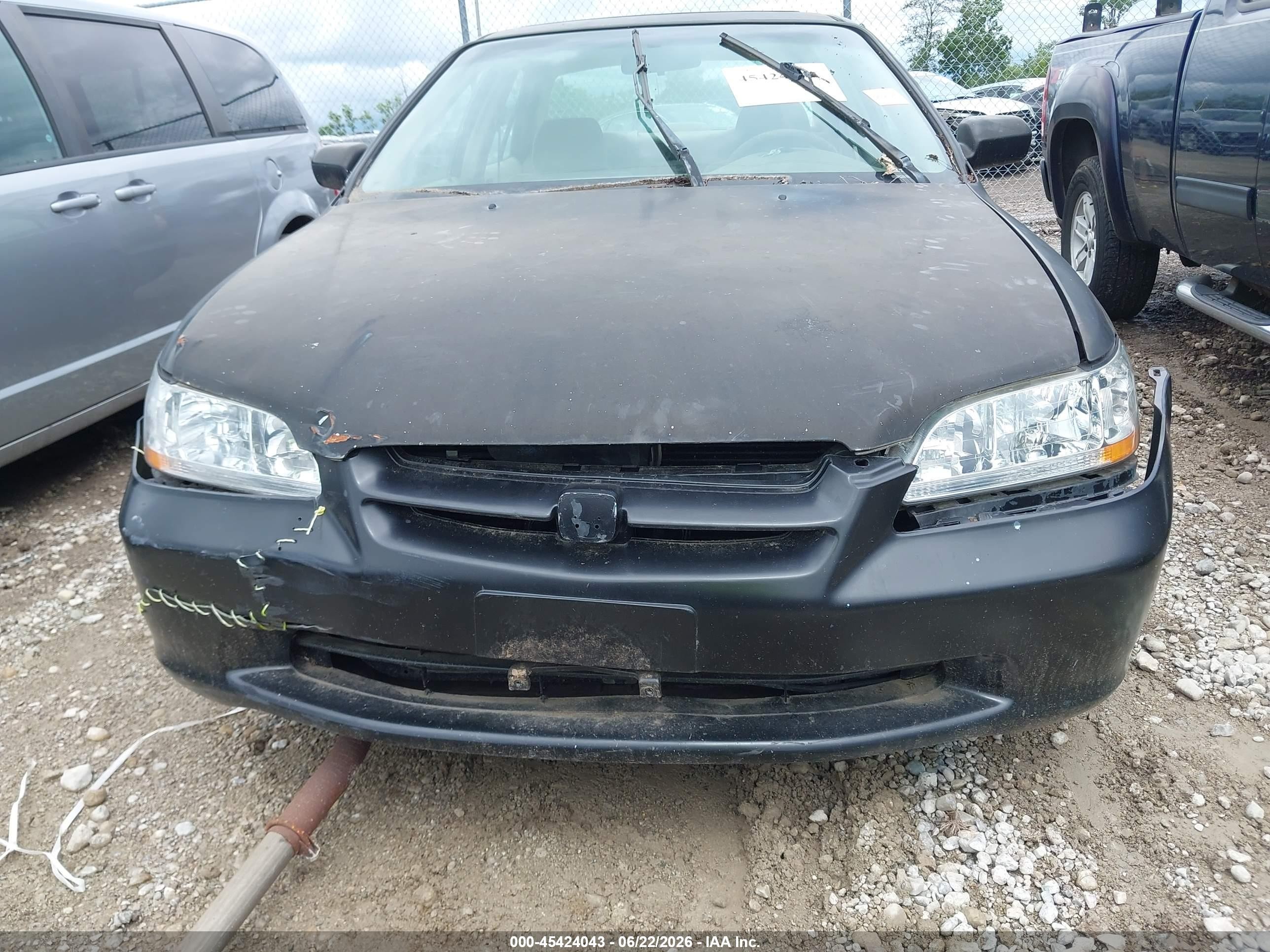 1998 Honda Accord Ex Black vin: 1HGCG5557WA236952