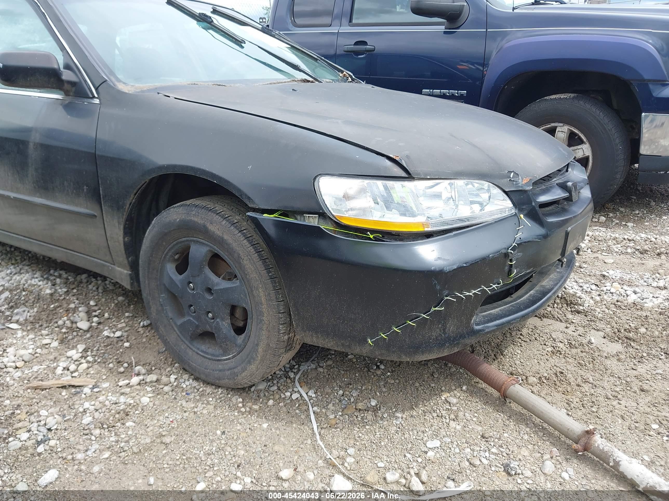 1998 Honda Accord Ex Black vin: 1HGCG5557WA236952