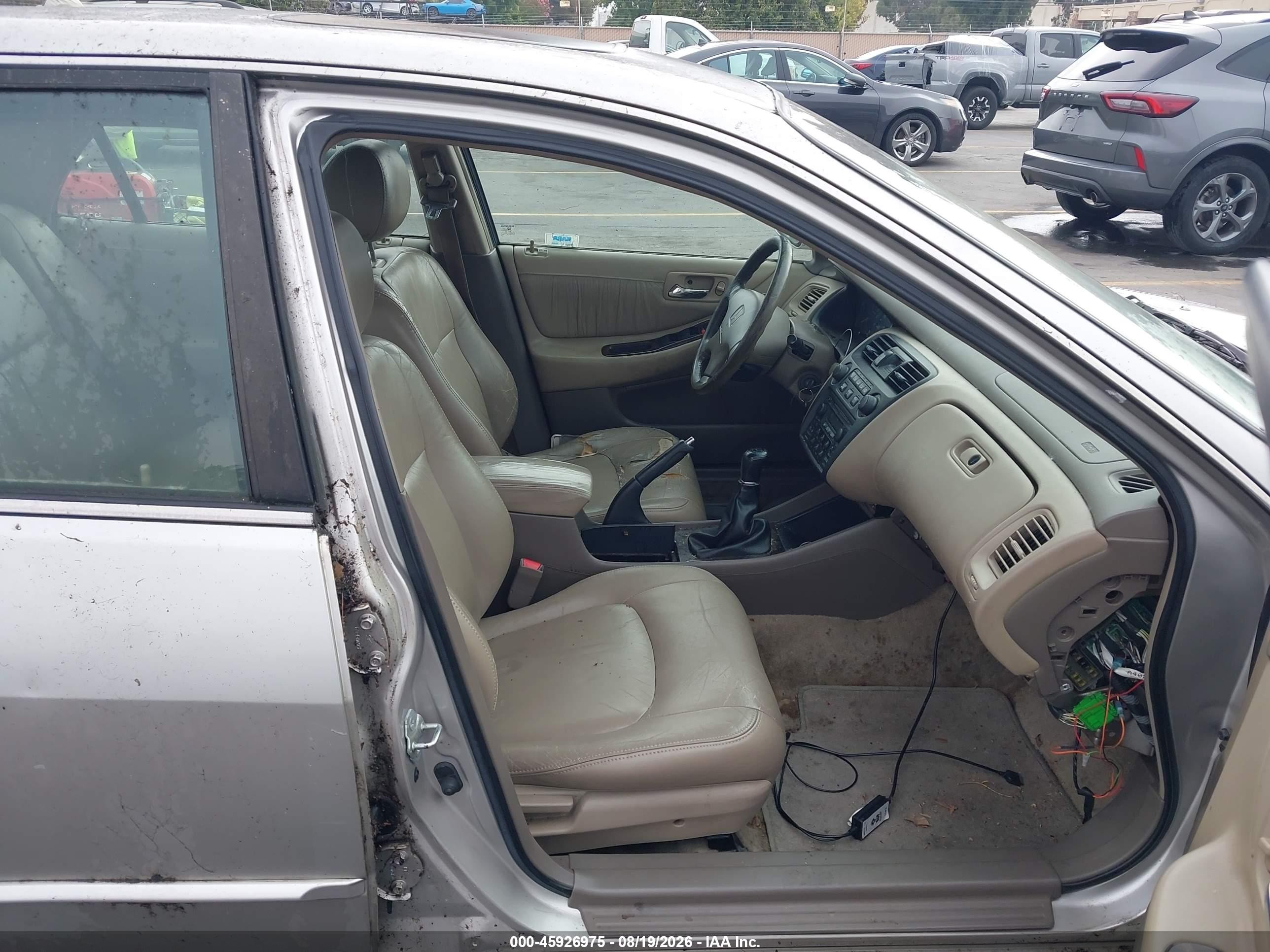 1998 Honda Accord Ex Gray vin: 1HGCG5558WA138772