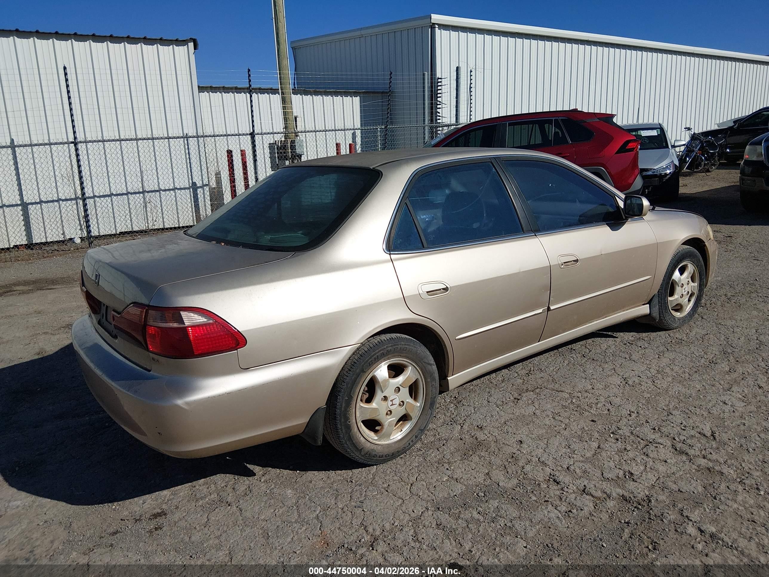 2000 Honda Accord 2.3 Ex Gold vin: 1HGCG5559YA051613