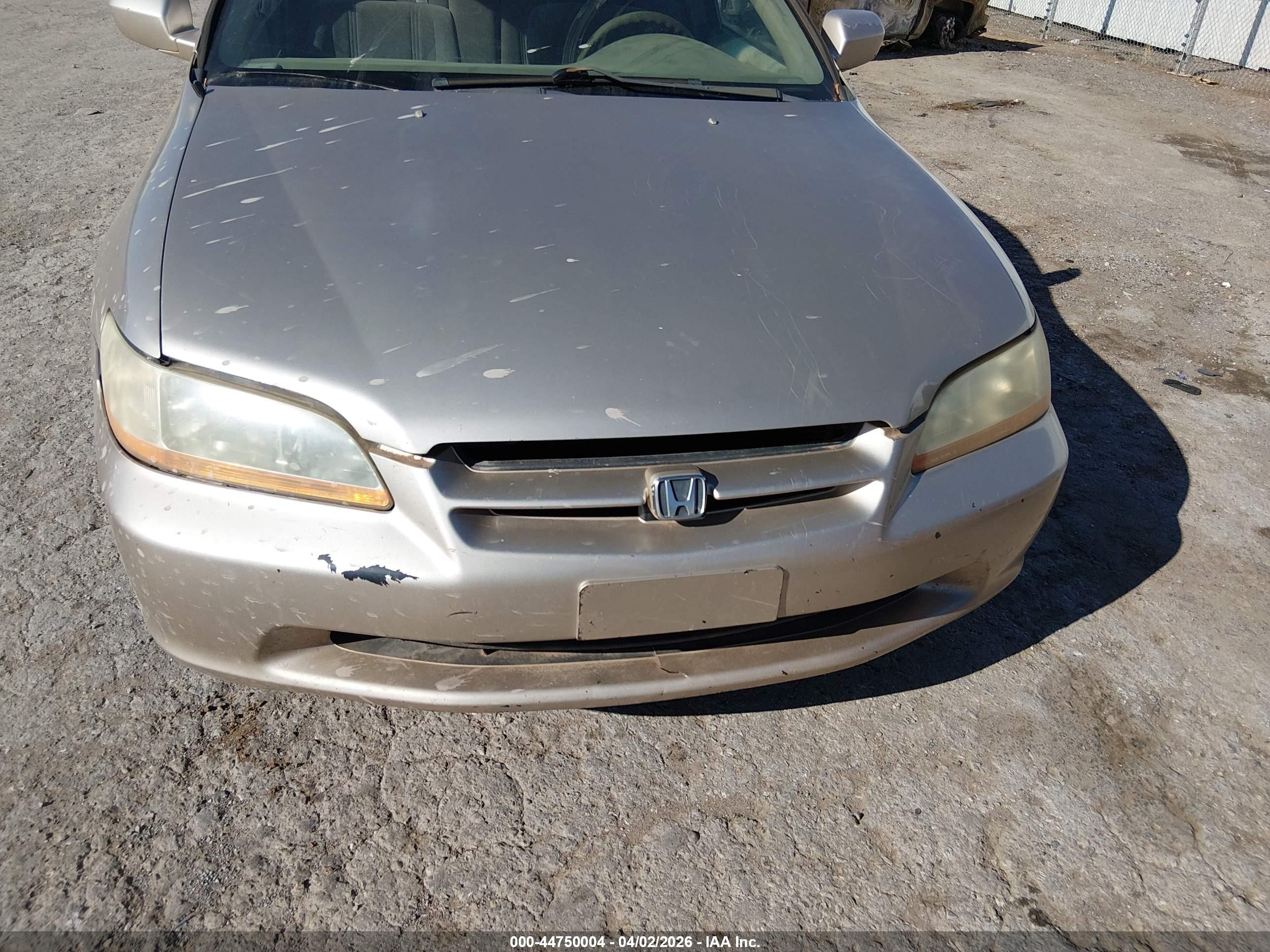 2000 Honda Accord 2.3 Ex Gold vin: 1HGCG5559YA051613