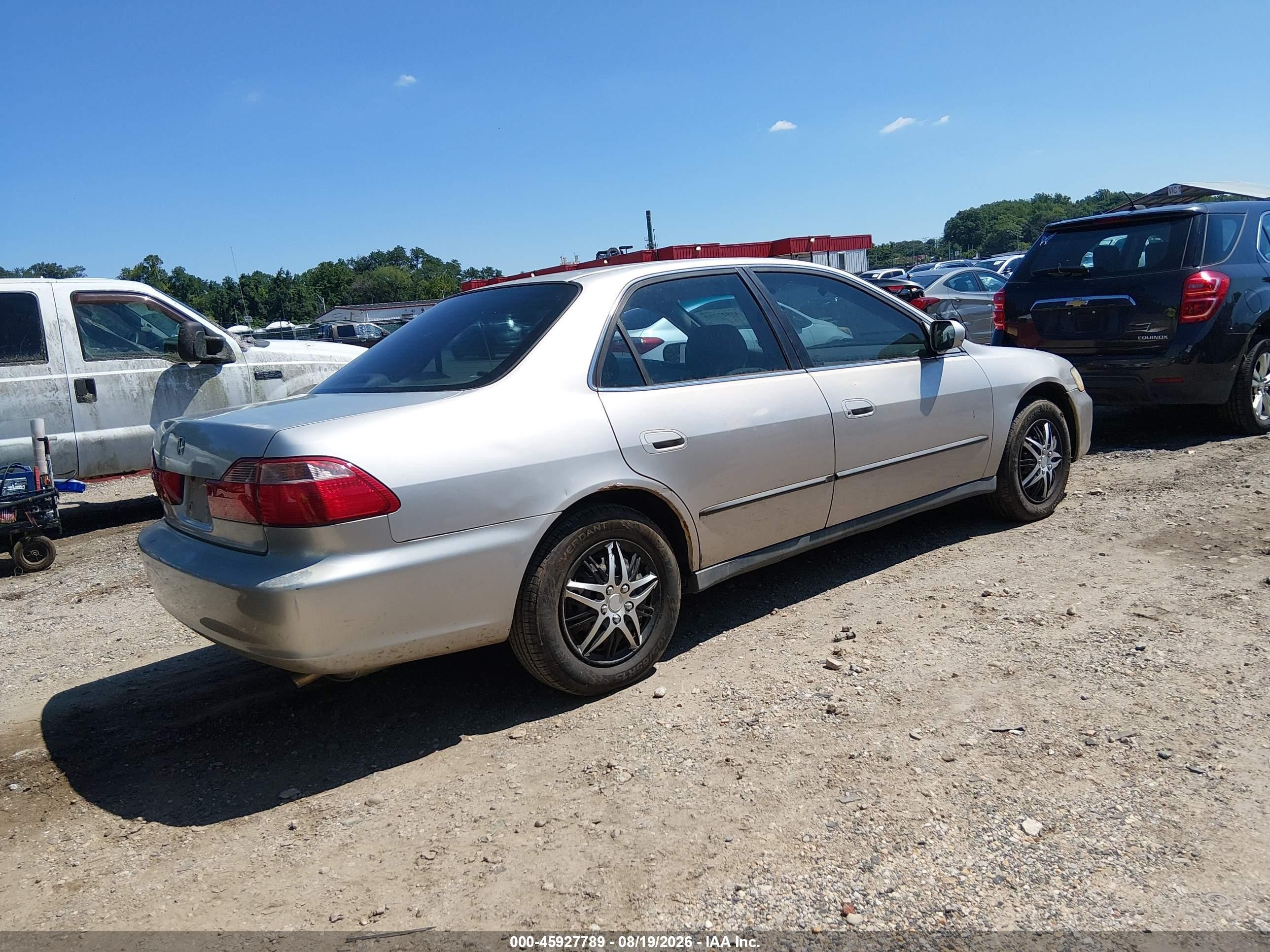 1998 Honda Accord Lx Silver vin: 1HGCG5640WA144572