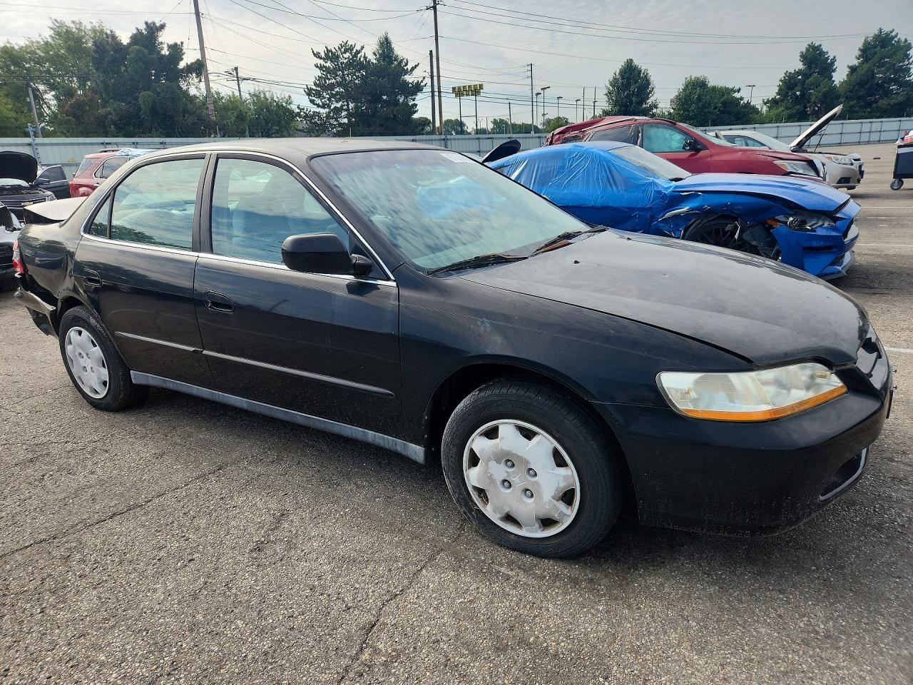 2000 Honda Accord Lx Черный vin: 1HGCG5640YA033801