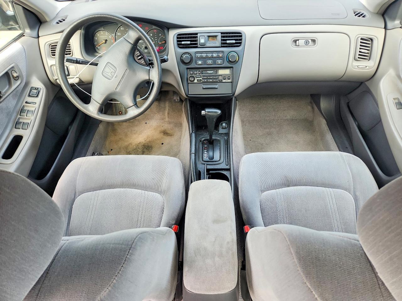 2000 Honda Accord Lx Черный vin: 1HGCG5640YA033801