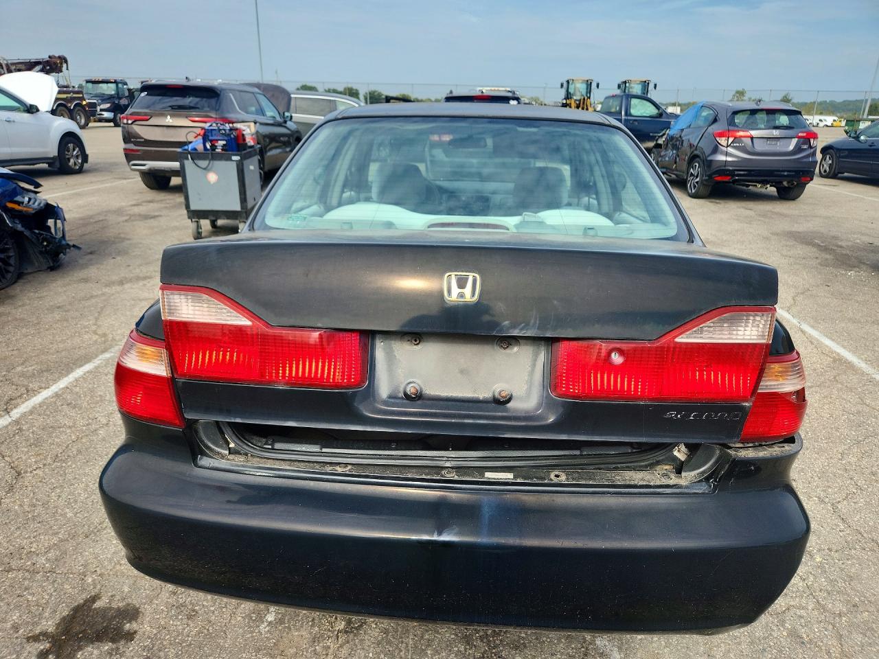 2000 Honda Accord Lx Черный vin: 1HGCG5640YA033801