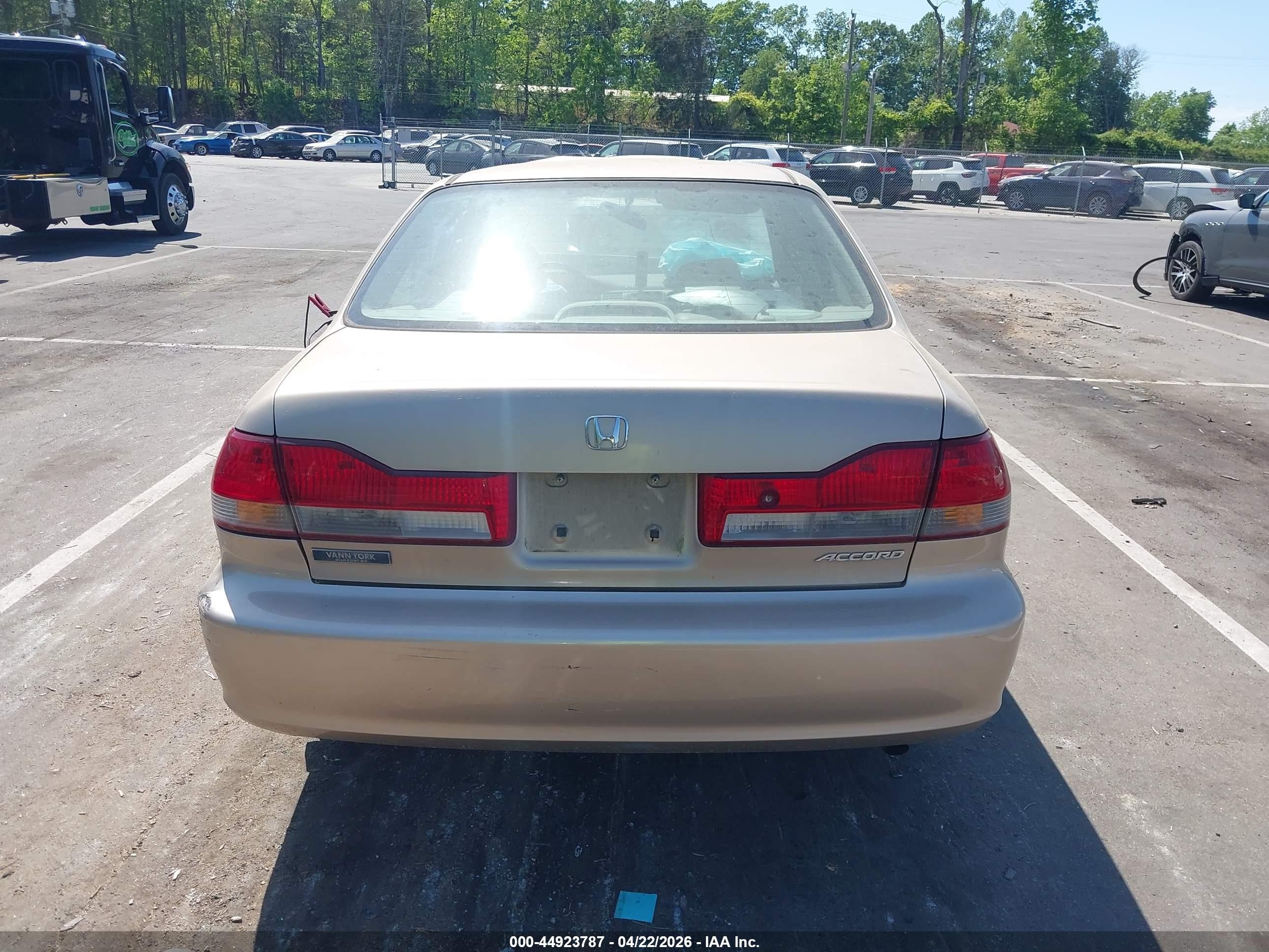 2002 Honda Accord 2.3 Lx Gold vin: 1HGCG56412A026380