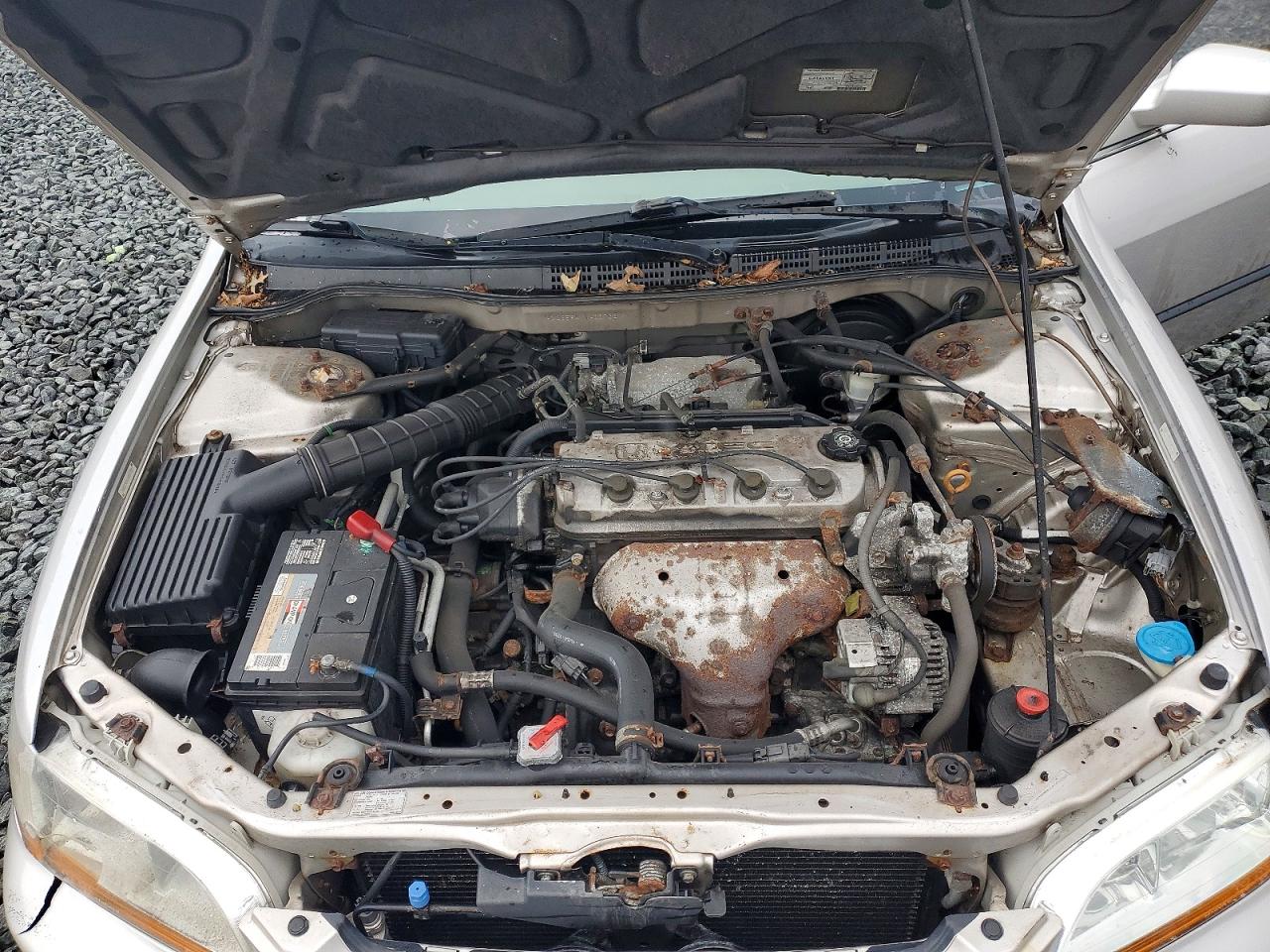1998 Honda Accord Lx Silver vin: 1HGCG5641WA007351