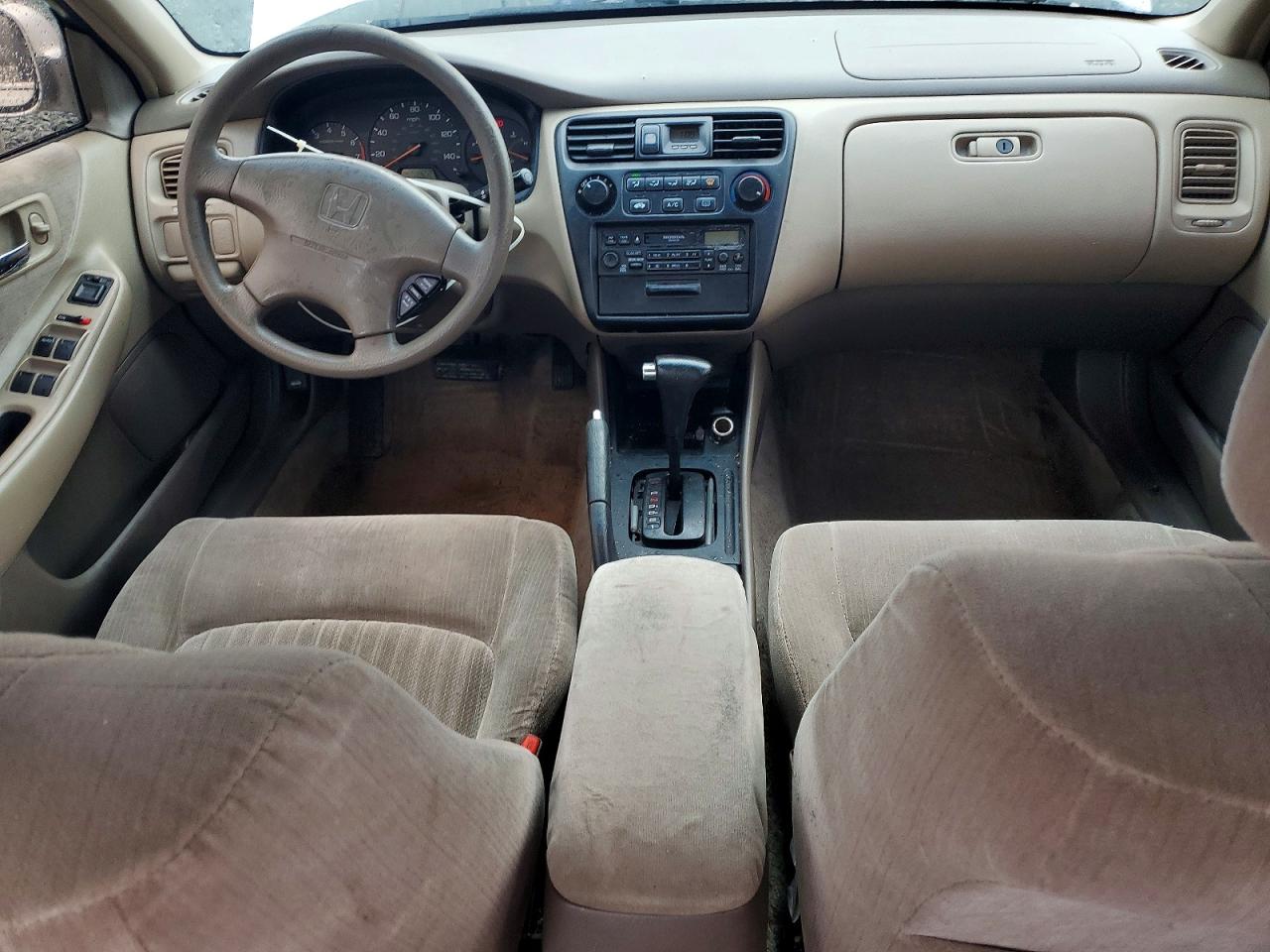 1998 Honda Accord Lx Silver vin: 1HGCG5641WA007351