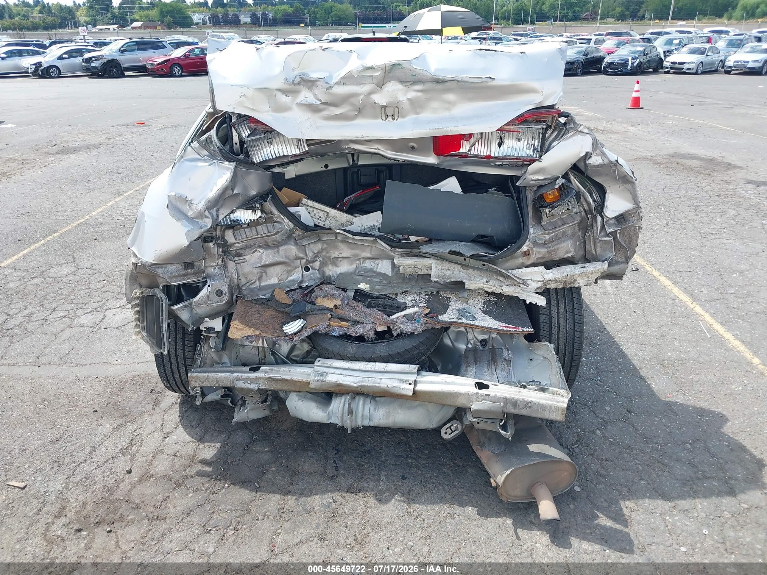 1998 Honda Accord Lx Silver vin: 1HGCG5641WA080946