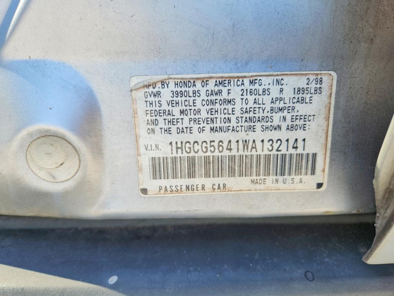 1998 Honda Accord Lx Silver vin: 1HGCG5641WA132141