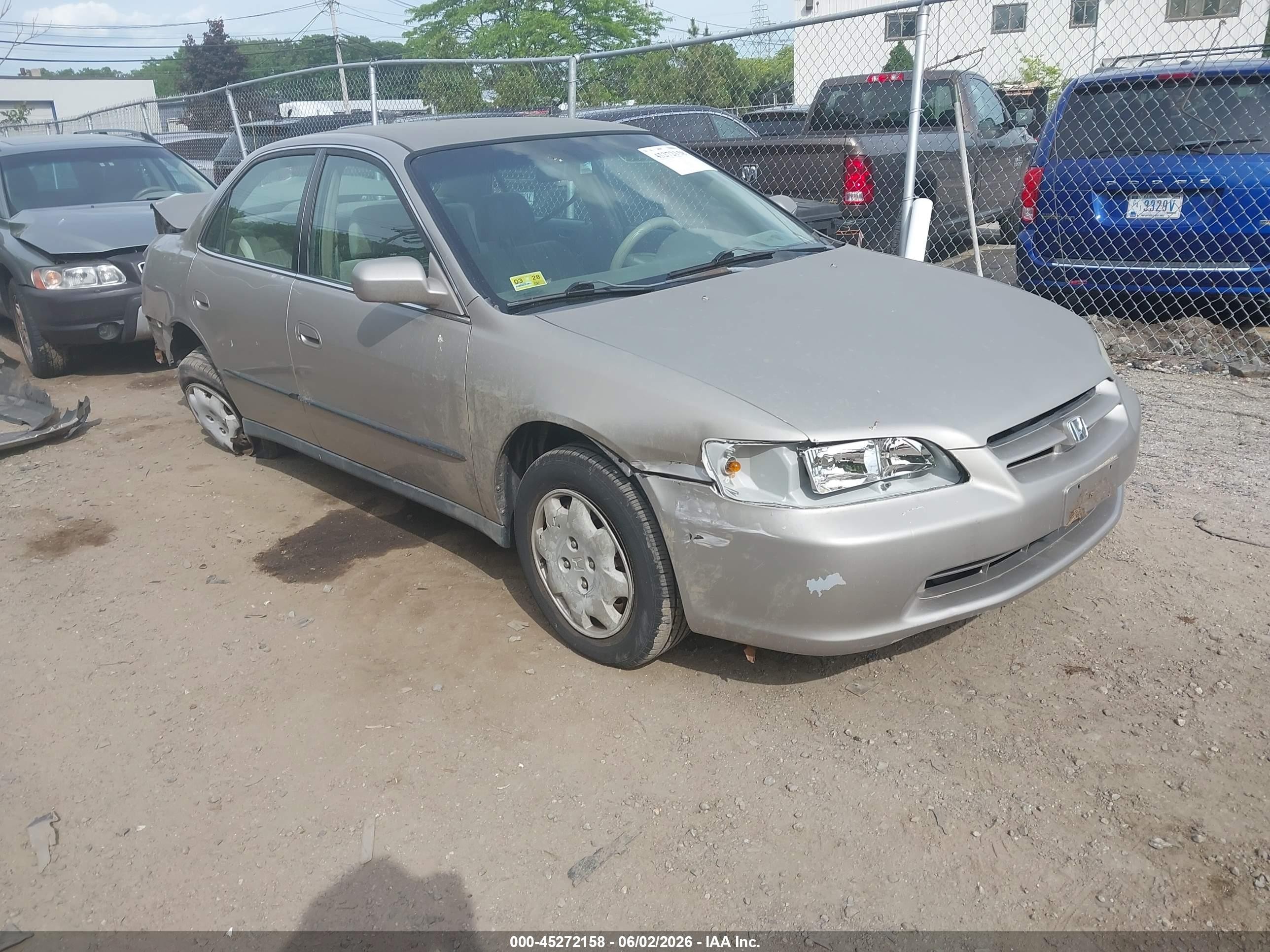 1998 Honda Accord Lx Champagne vin: 1HGCG5641WA241330