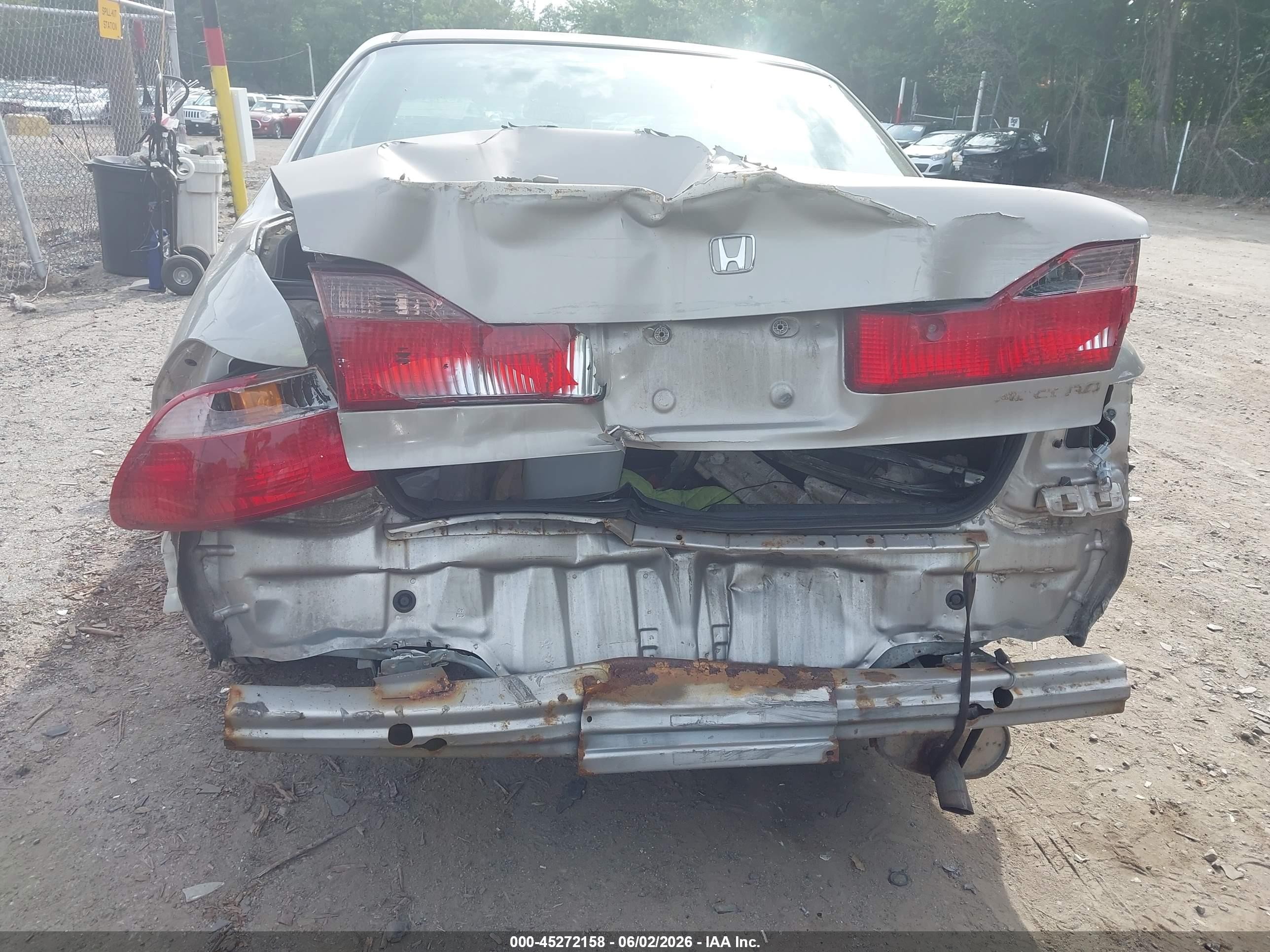1998 Honda Accord Lx Champagne vin: 1HGCG5641WA241330