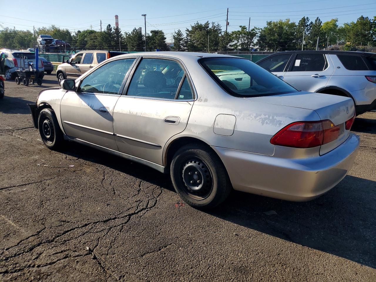 1999 Honda Accord Lx Gold vin: 1HGCG5641XA026211