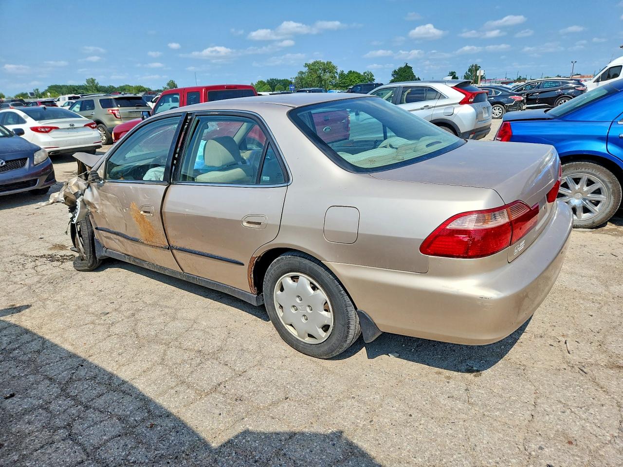 2000 Honda Accord Lx Gold vin: 1HGCG5641YA060652