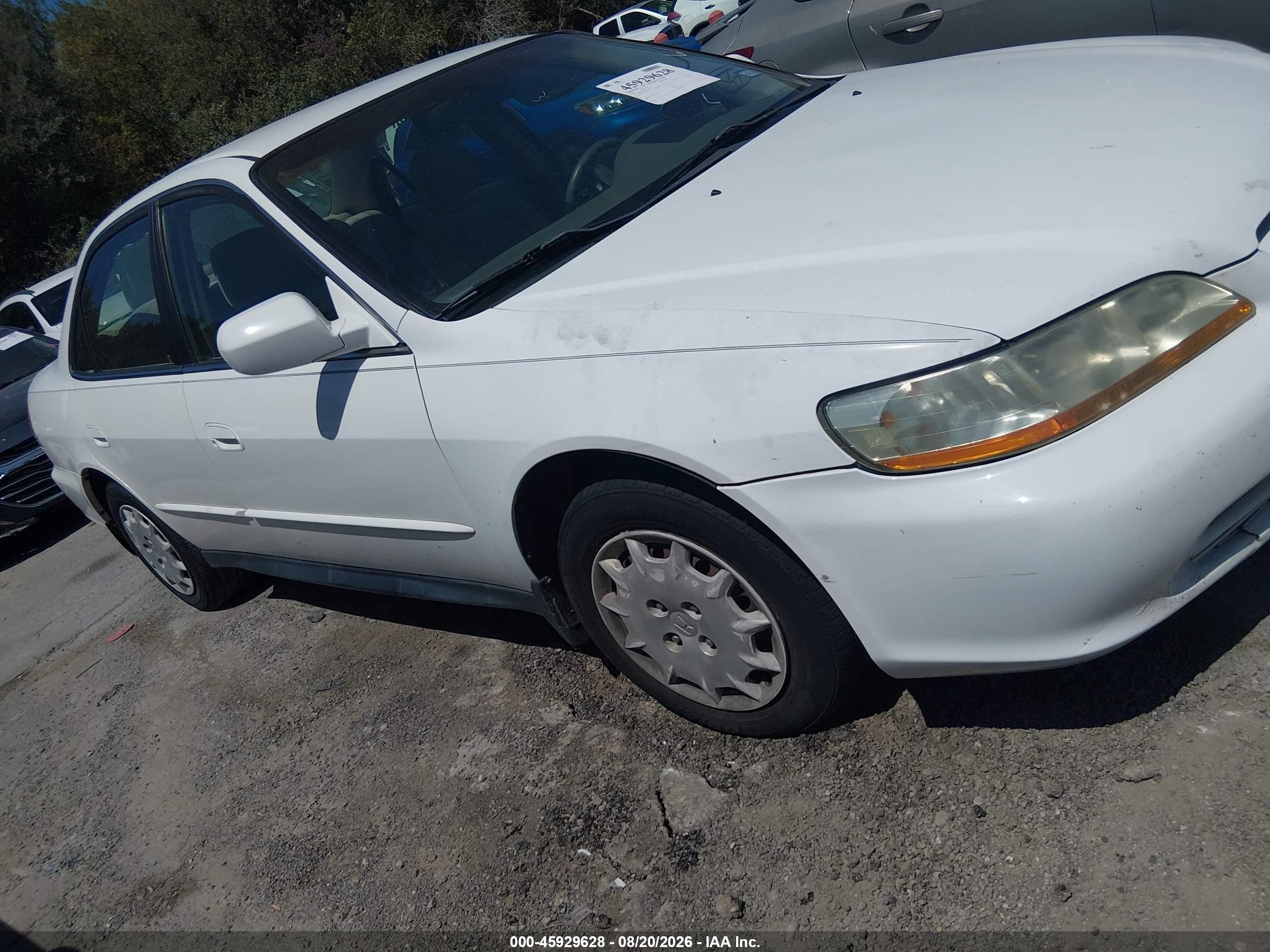2002 Honda Accord 2.3 Lx White vin: 1HGCG56422A113169