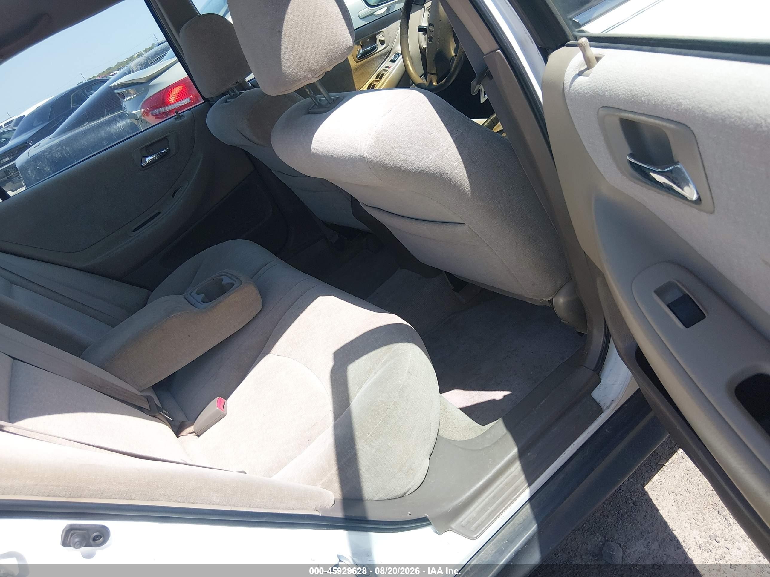 2002 Honda Accord 2.3 Lx White vin: 1HGCG56422A113169