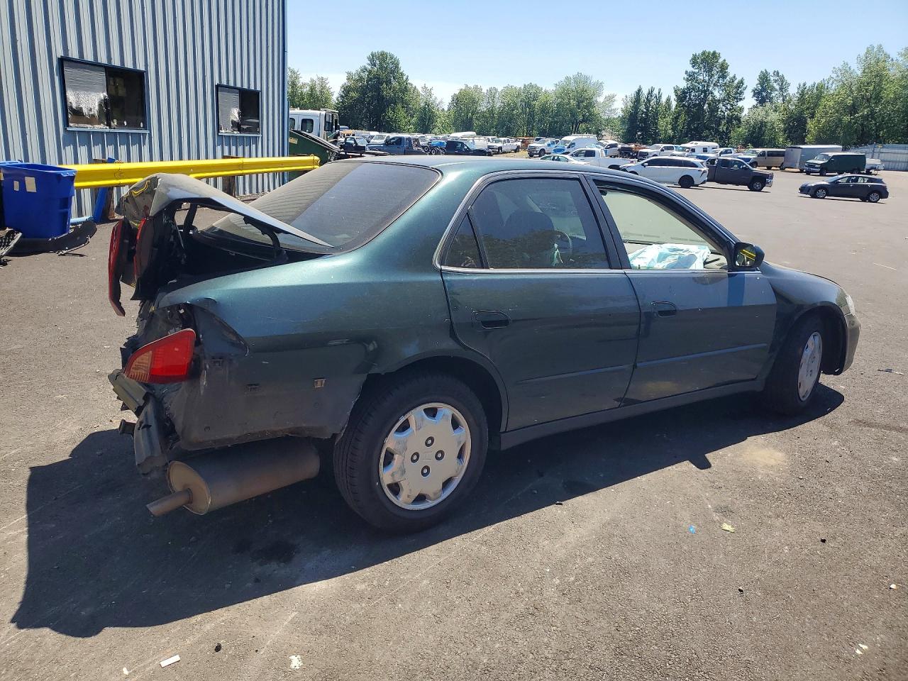 1998 Honda Accord Lx Серый vin: 1HGCG5642WA068417