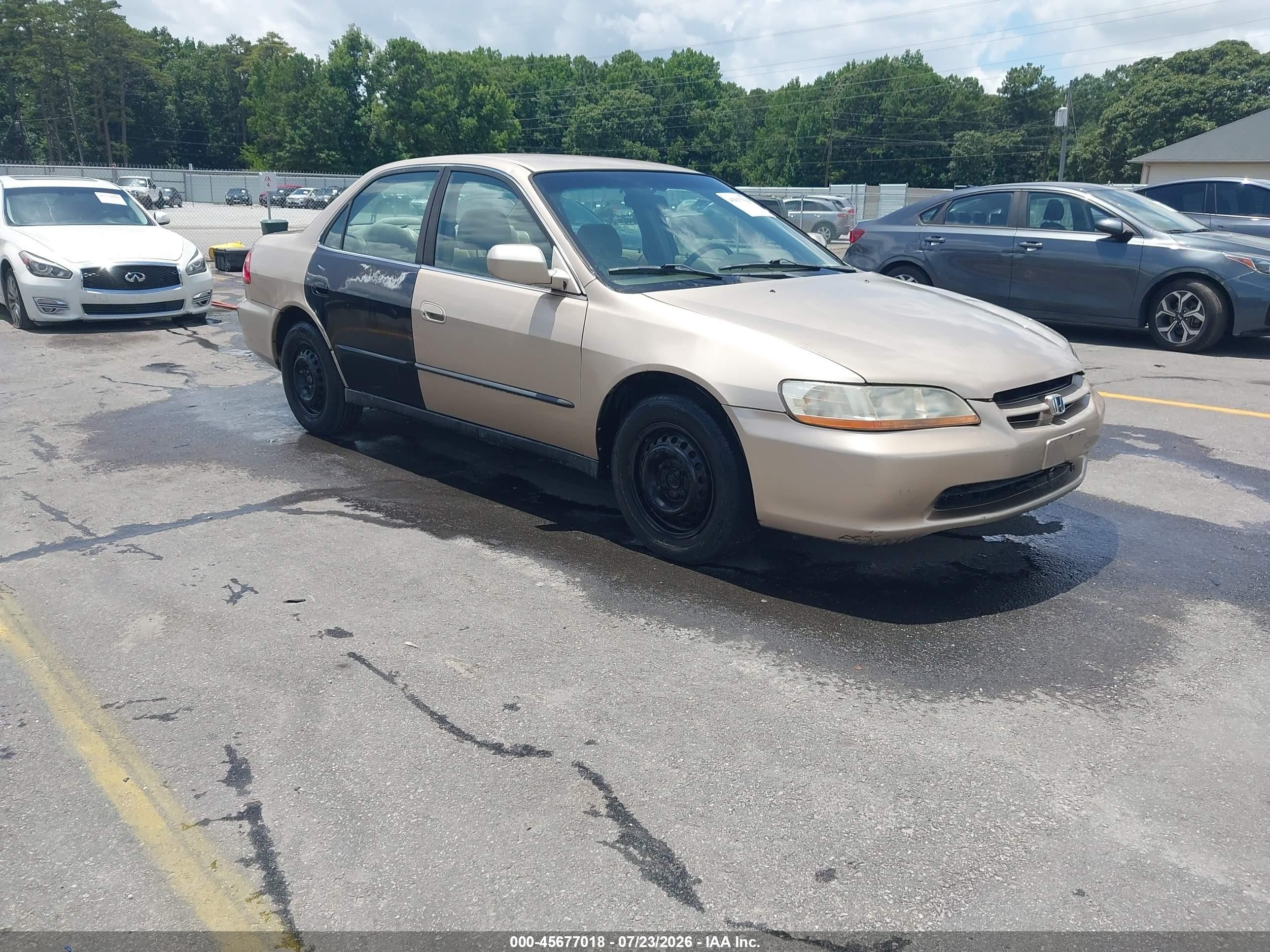1HGCG5642YA147962