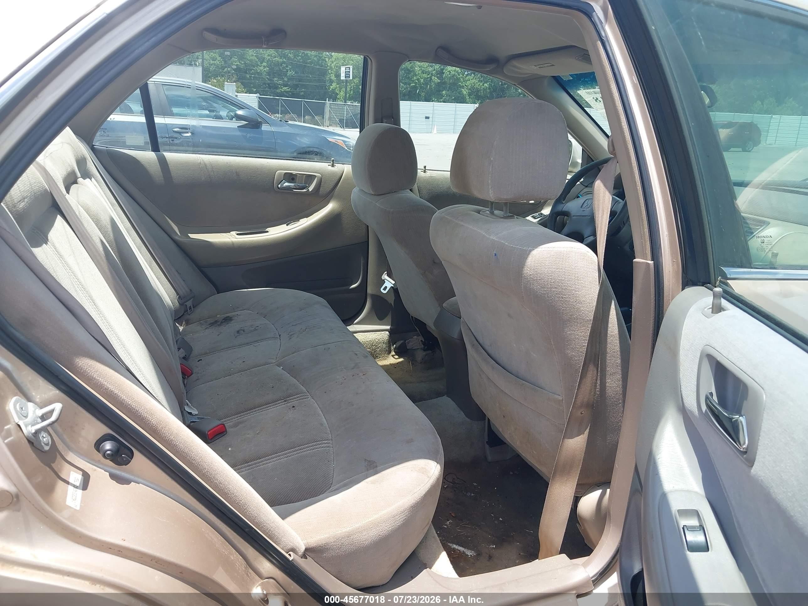 2000 Honda Accord 2.3 Lx Tan vin: 1HGCG5642YA147962