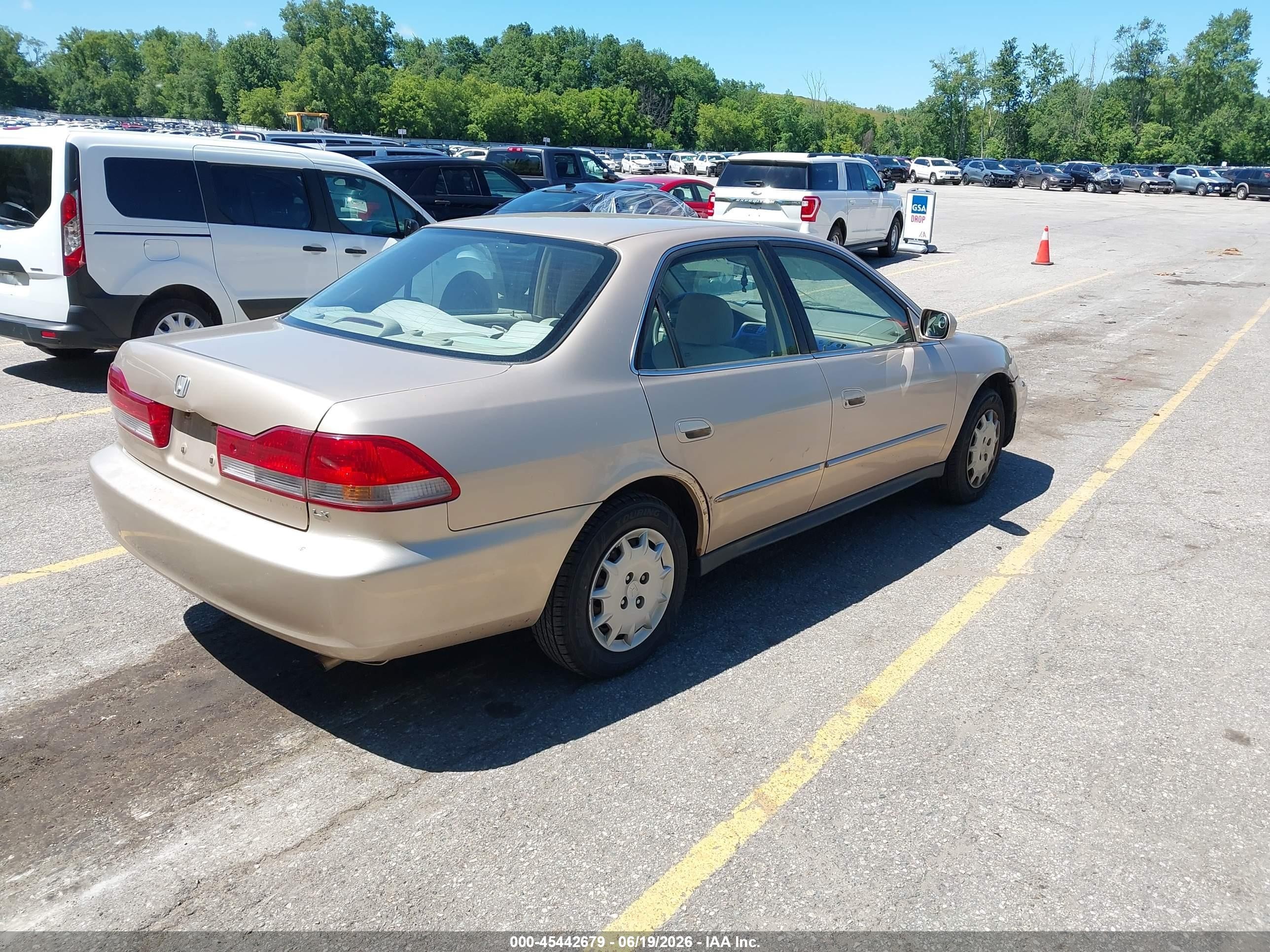 2002 Honda Accord 2.3 Lx Желто-коричневый vin: 1HGCG56432A110488