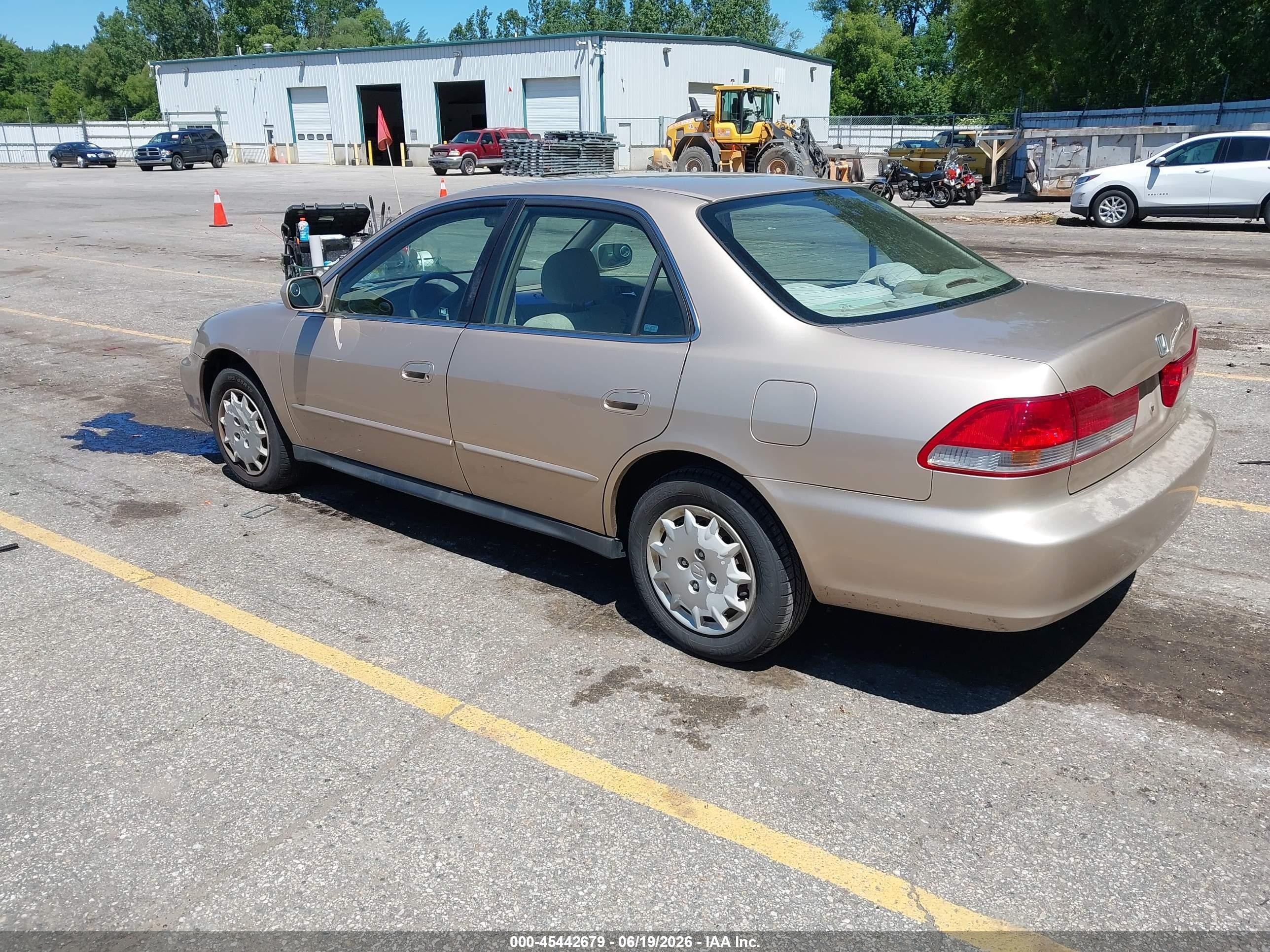 2002 Honda Accord 2.3 Lx Желто-коричневый vin: 1HGCG56432A110488