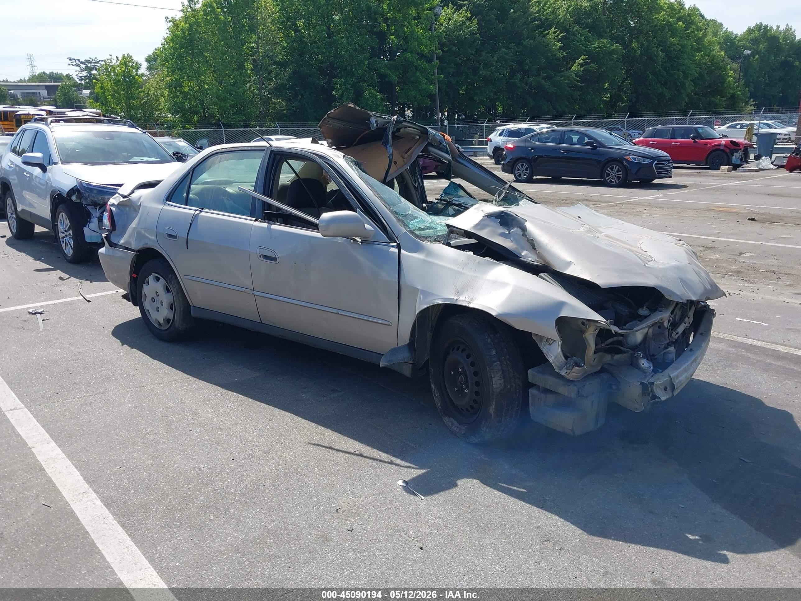 1998 Honda Accord Lx Silver vin: 1HGCG5643WA040173