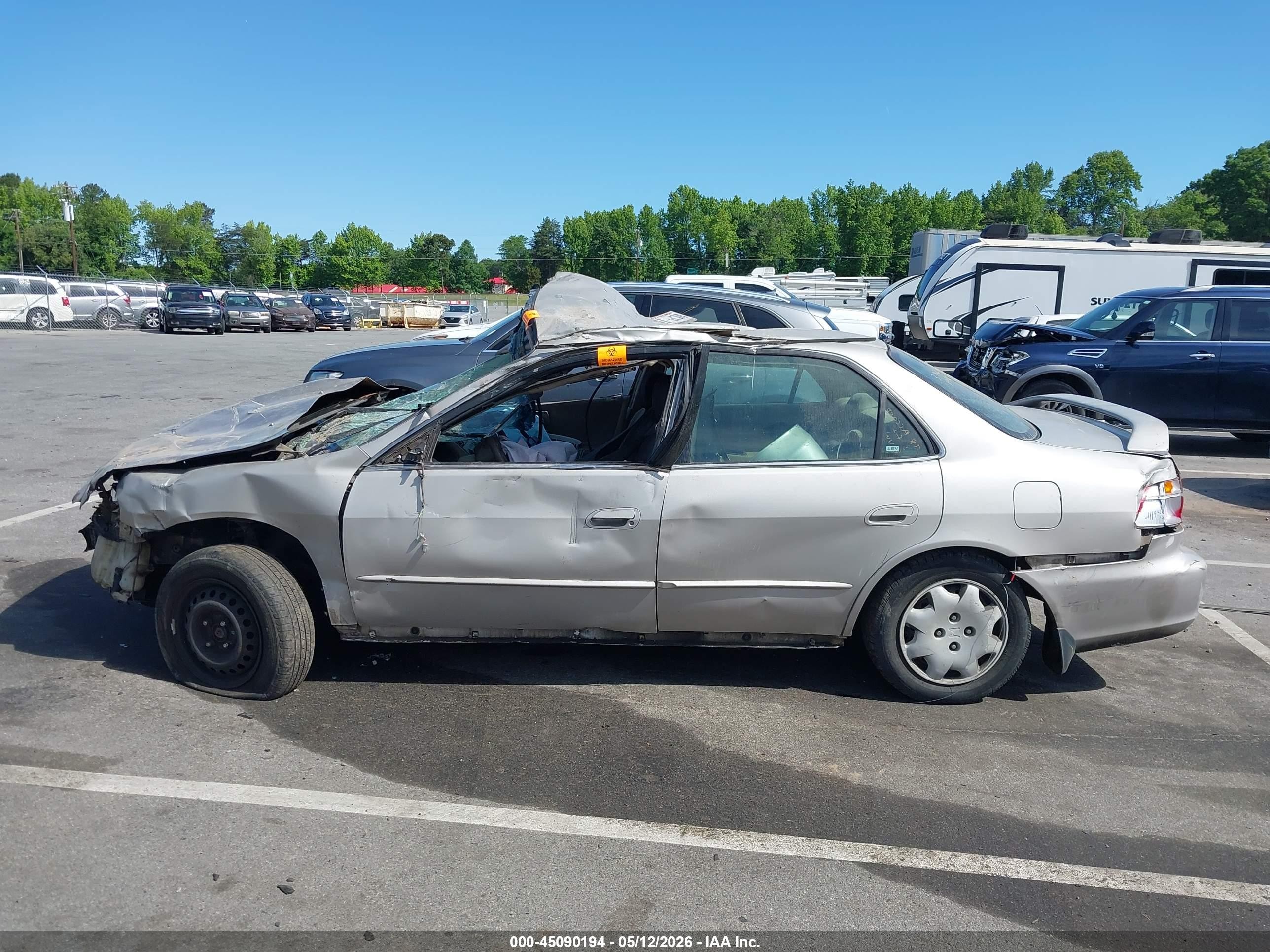 1998 Honda Accord Lx Silver vin: 1HGCG5643WA040173