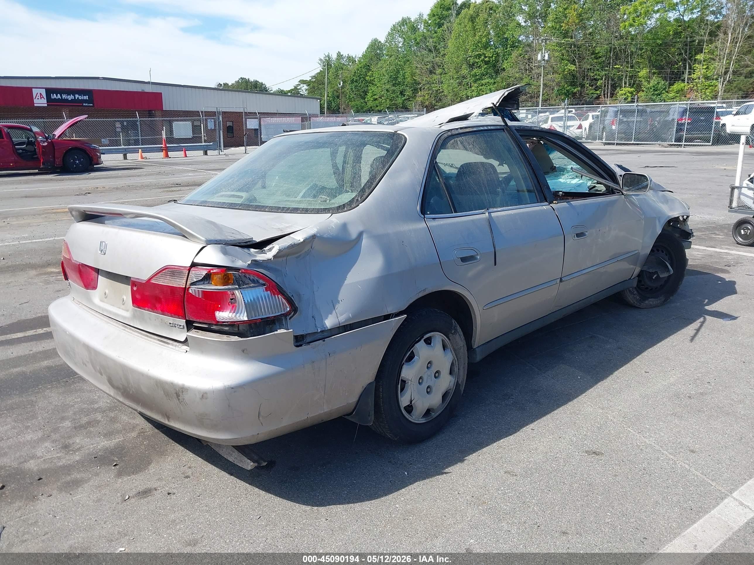 1998 Honda Accord Lx Silver vin: 1HGCG5643WA040173