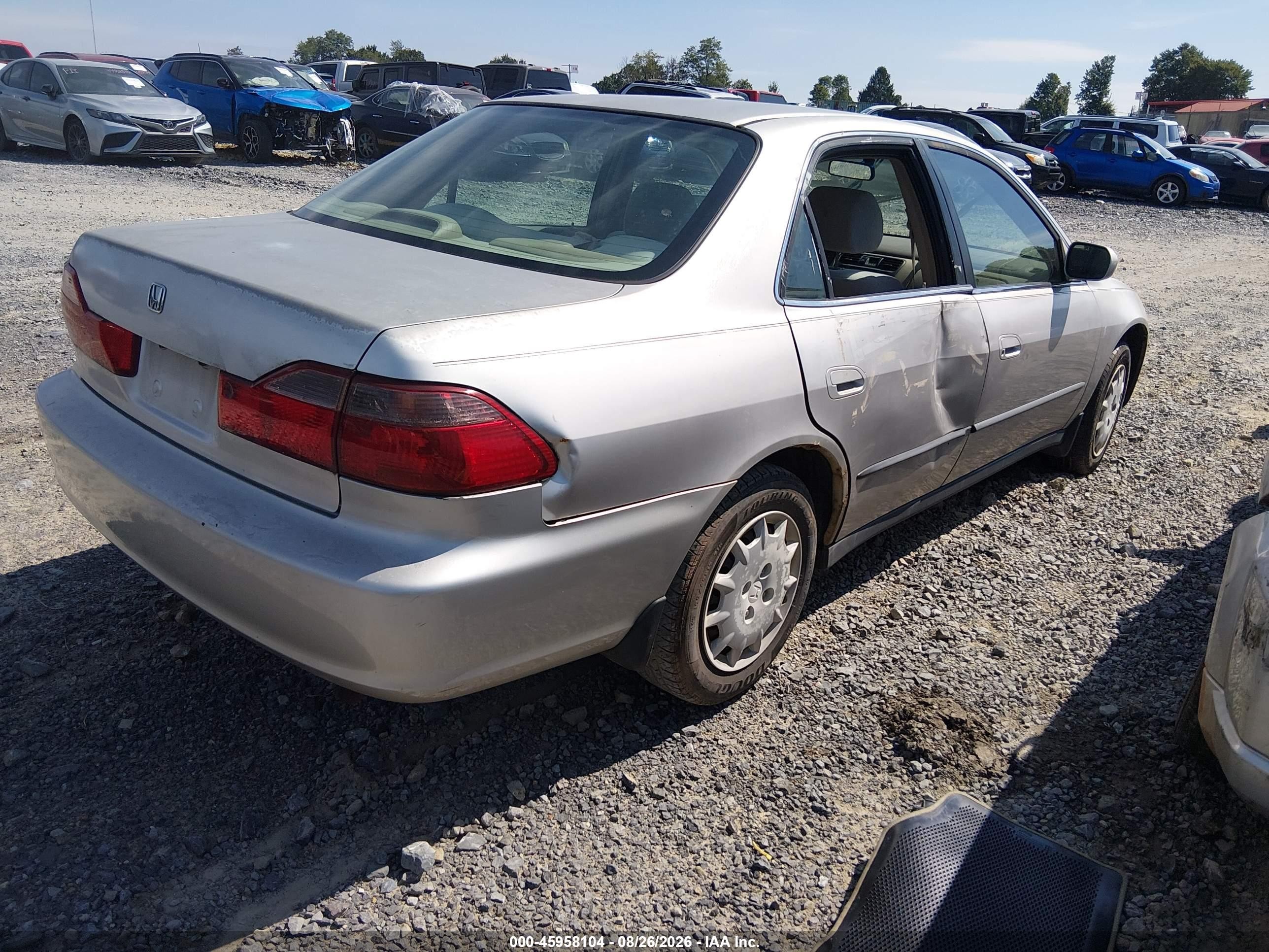 1998 Honda Accord Lx Silver vin: 1HGCG5643WA156618