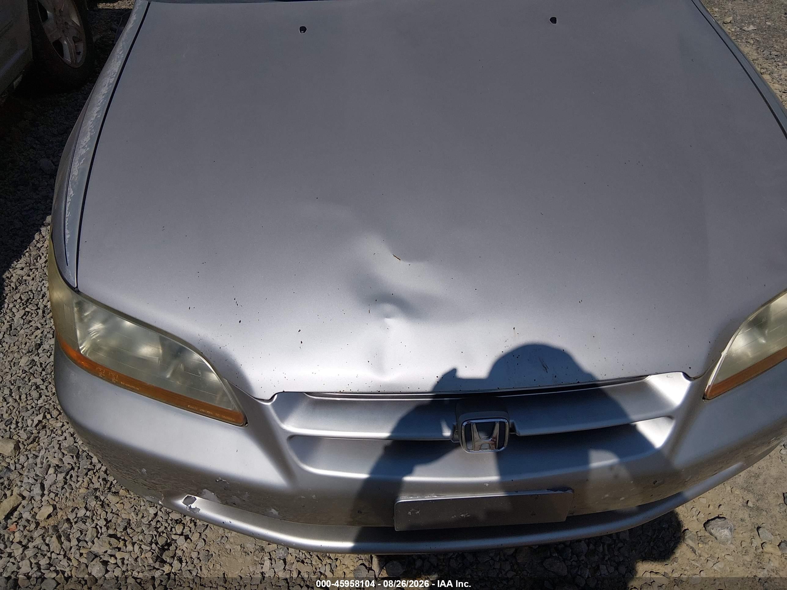 1998 Honda Accord Lx Silver vin: 1HGCG5643WA156618