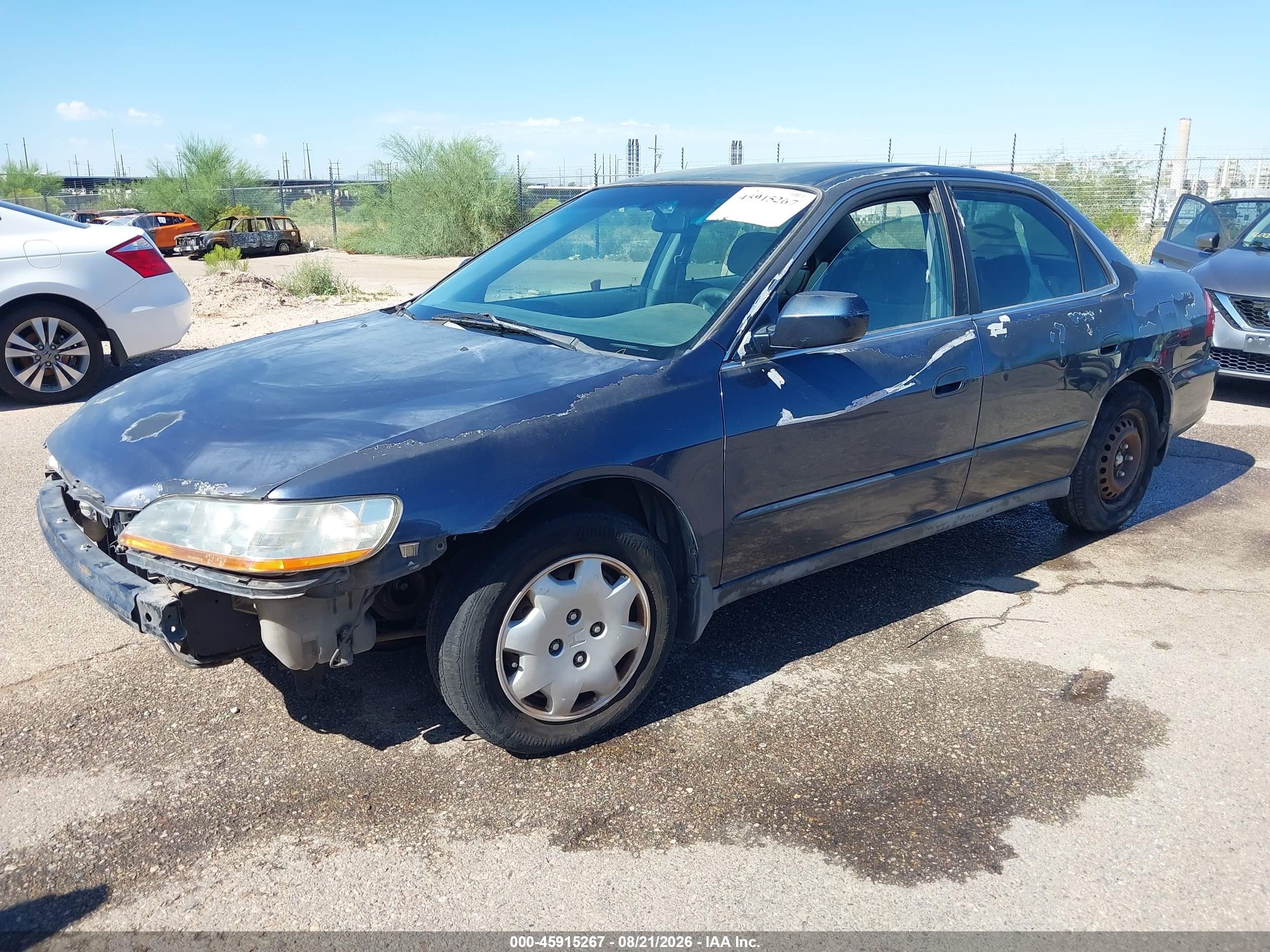 2000 Honda Accord 2.3 Lx Dark Blue vin: 1HGCG5643YA018077