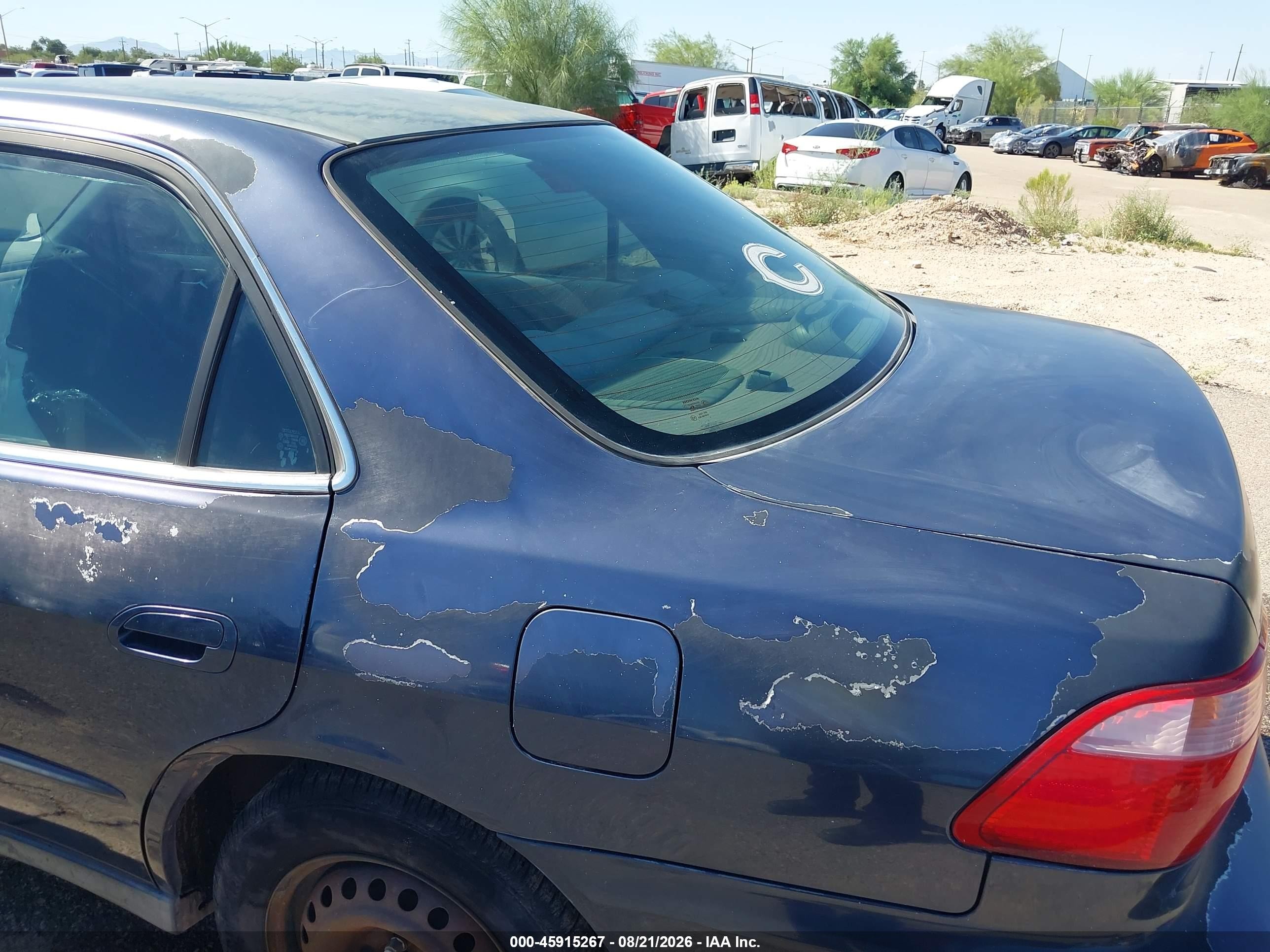 2000 Honda Accord 2.3 Lx Dark Blue vin: 1HGCG5643YA018077
