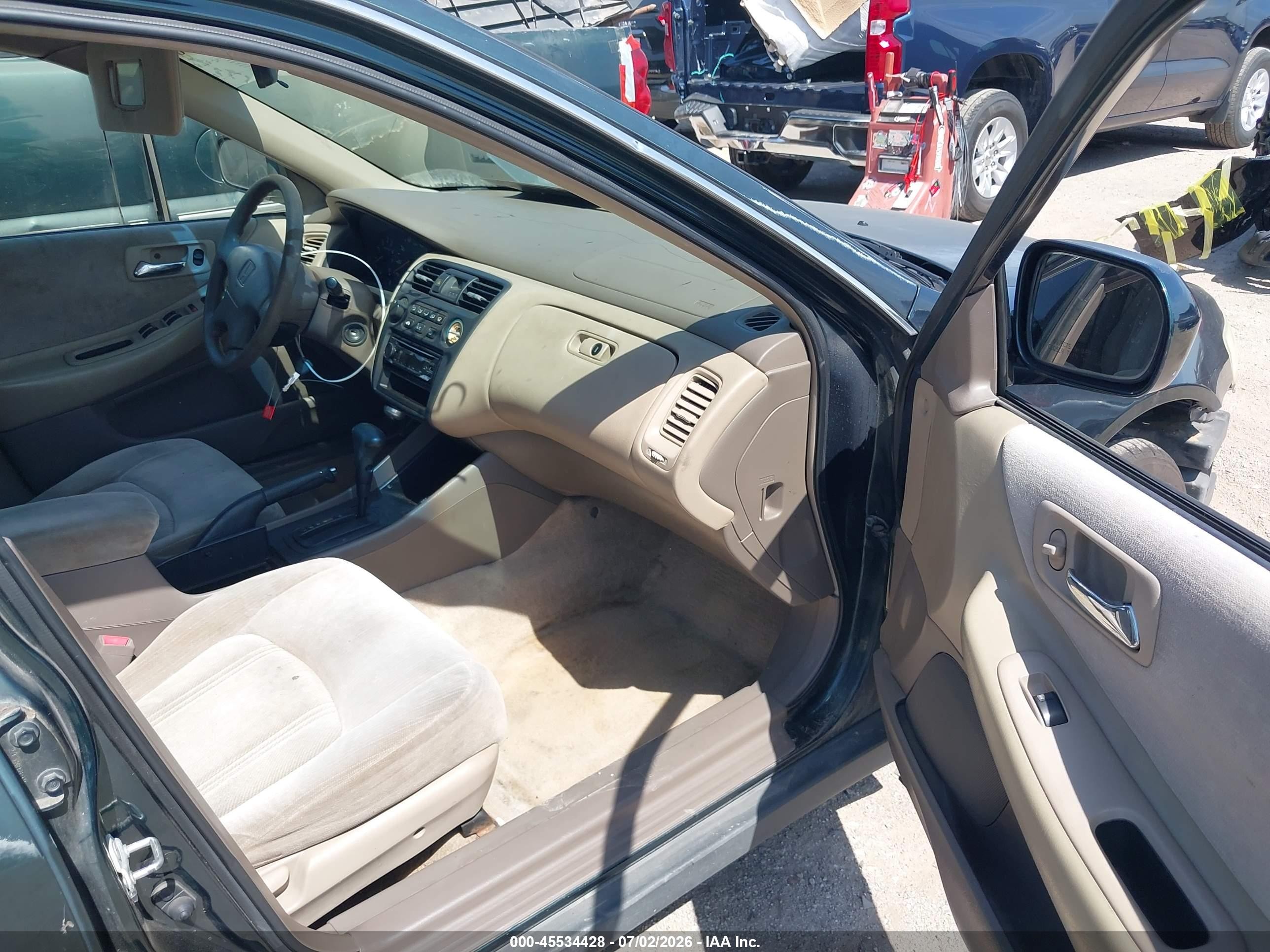 2000 Honda Accord 2.3 Lx Зеленый vin: 1HGCG5643YA032884