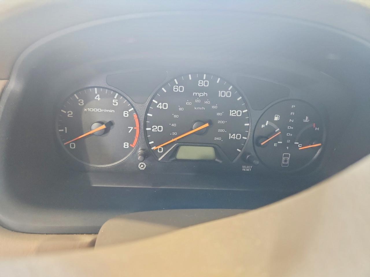 2000 Honda Accord Lx Cream vin: 1HGCG5643YA058725