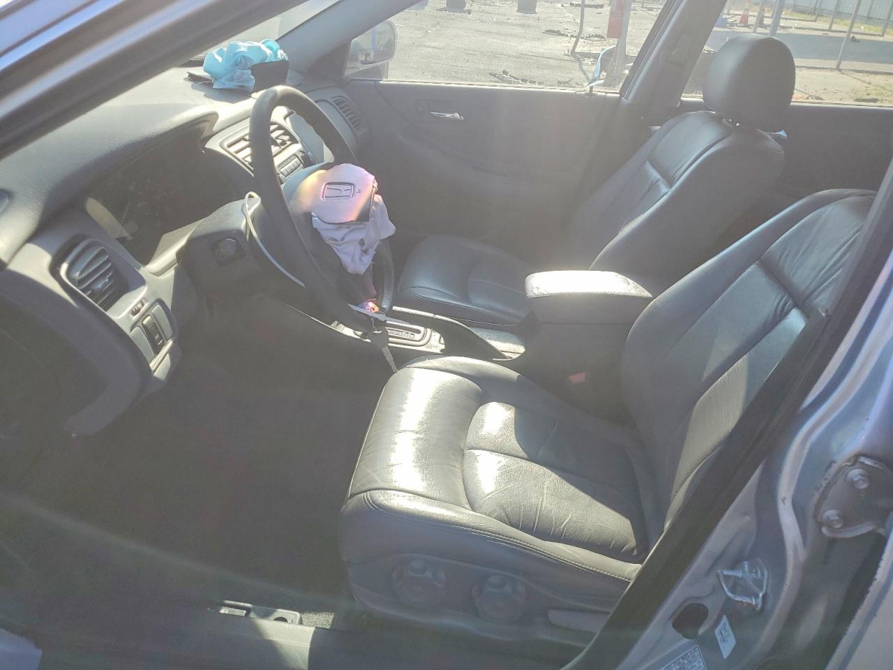 2000 Honda Accord Lx Серебряный vin: 1HGCG5643YA076240