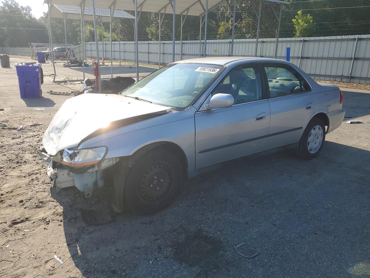 2000 Honda Accord Lx Silver vin: 1HGCG5643YA076240