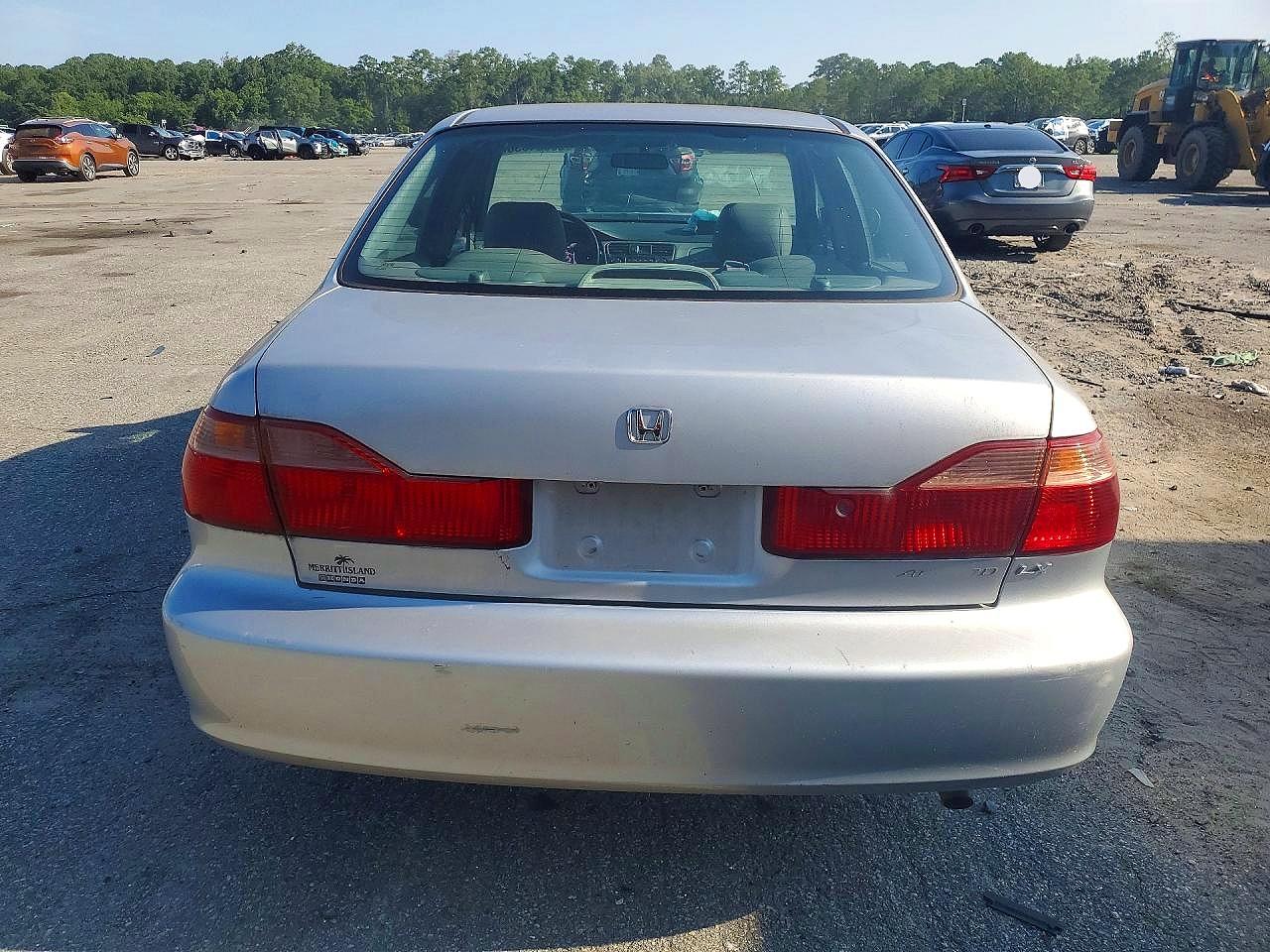 2000 Honda Accord Lx Серебряный vin: 1HGCG5643YA076240
