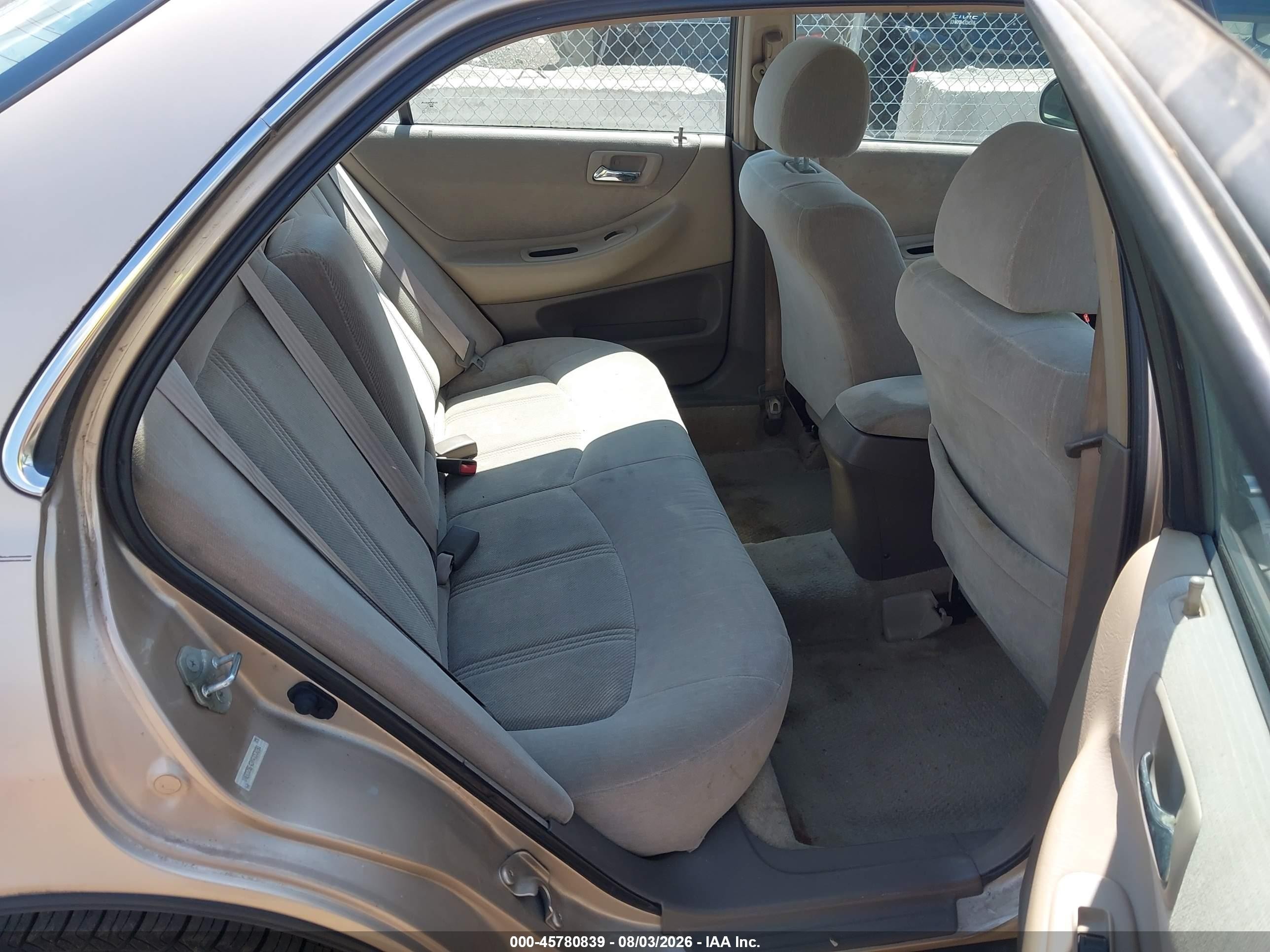 2000 Honda Accord 2.3 Lx Gold vin: 1HGCG5643YA153091