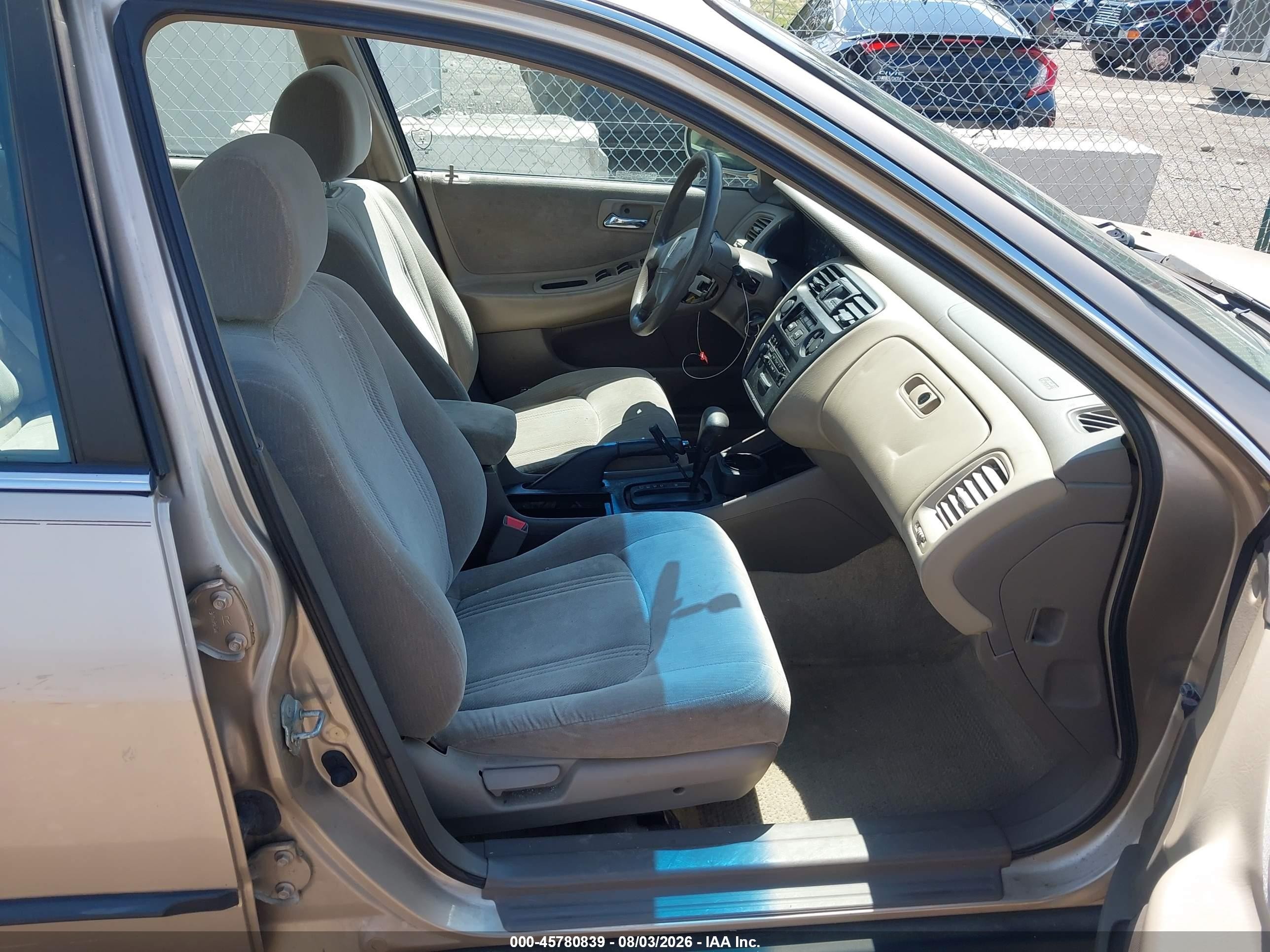 2000 Honda Accord 2.3 Lx Gold vin: 1HGCG5643YA153091