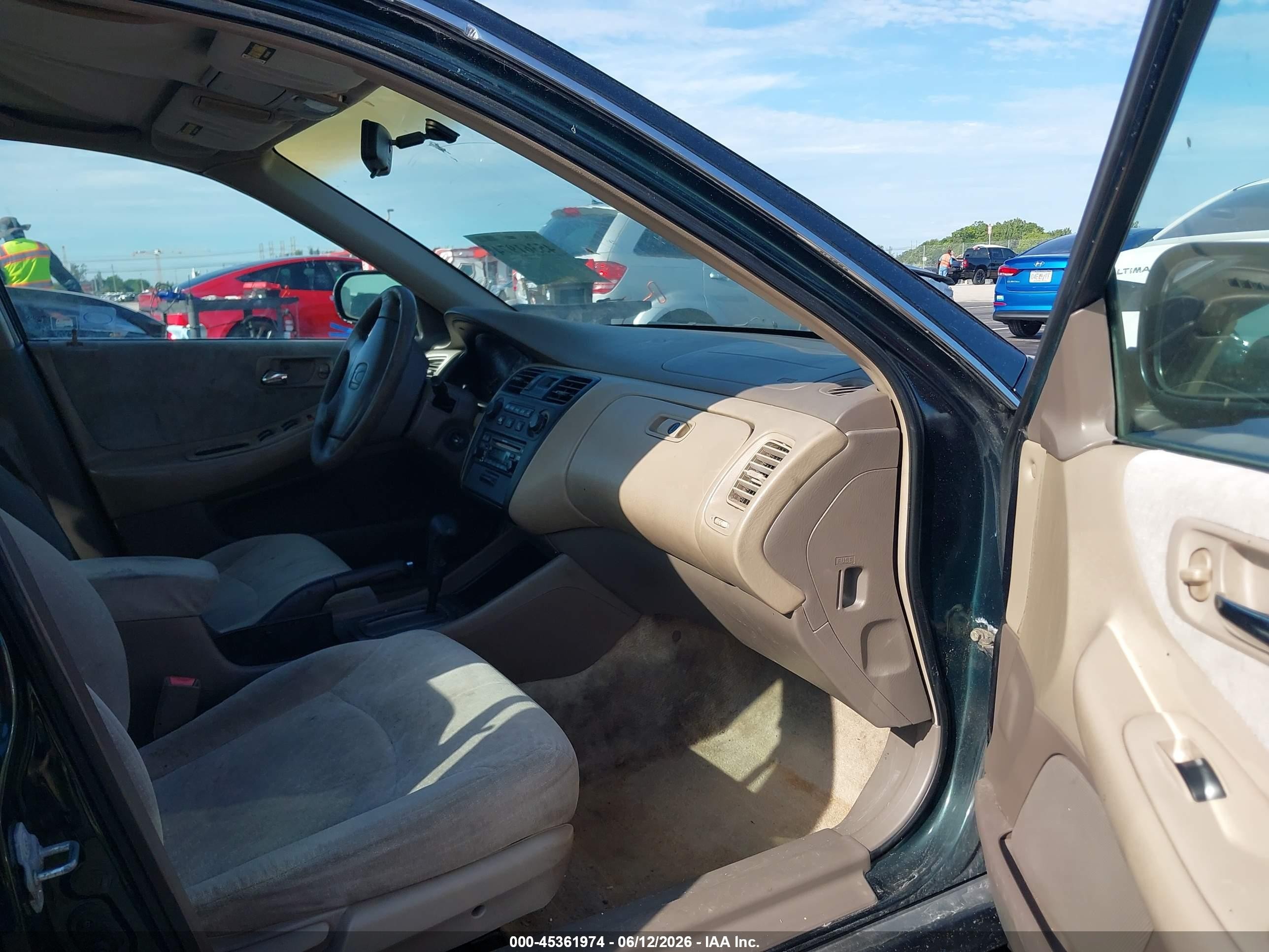 2001 Honda Accord 2.3 Lx Green vin: 1HGCG56441A003853