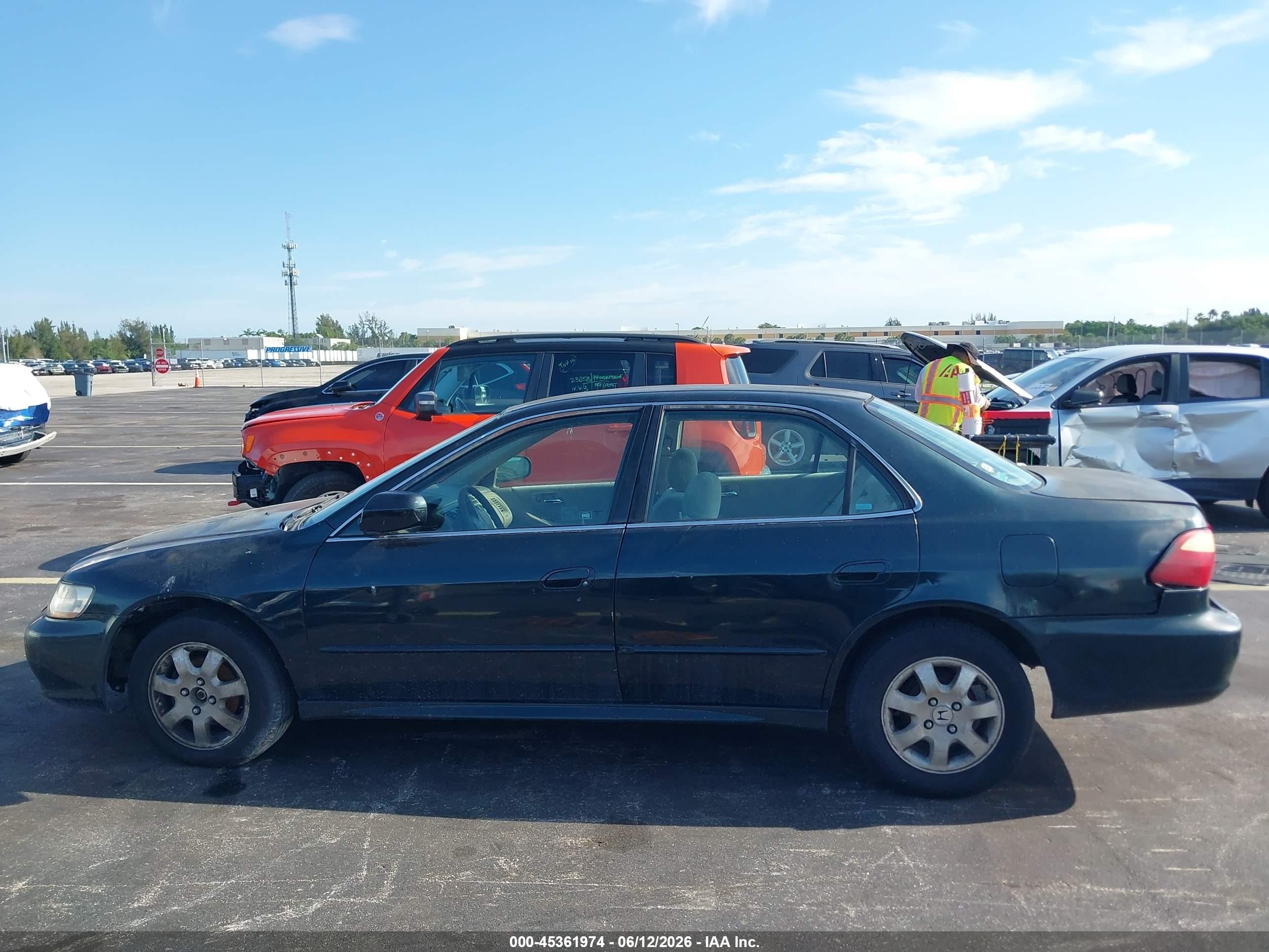 2001 Honda Accord 2.3 Lx Green vin: 1HGCG56441A003853