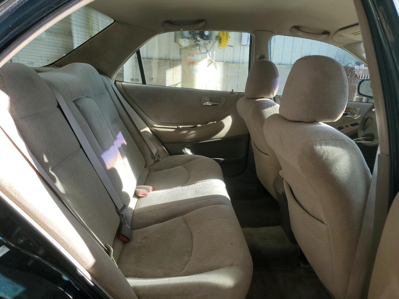 2001 Honda Accord Lx Green vin: 1HGCG56441A139481 Damage: Right Rear Seat, Burn Hole, 1/2 To 1 Inch