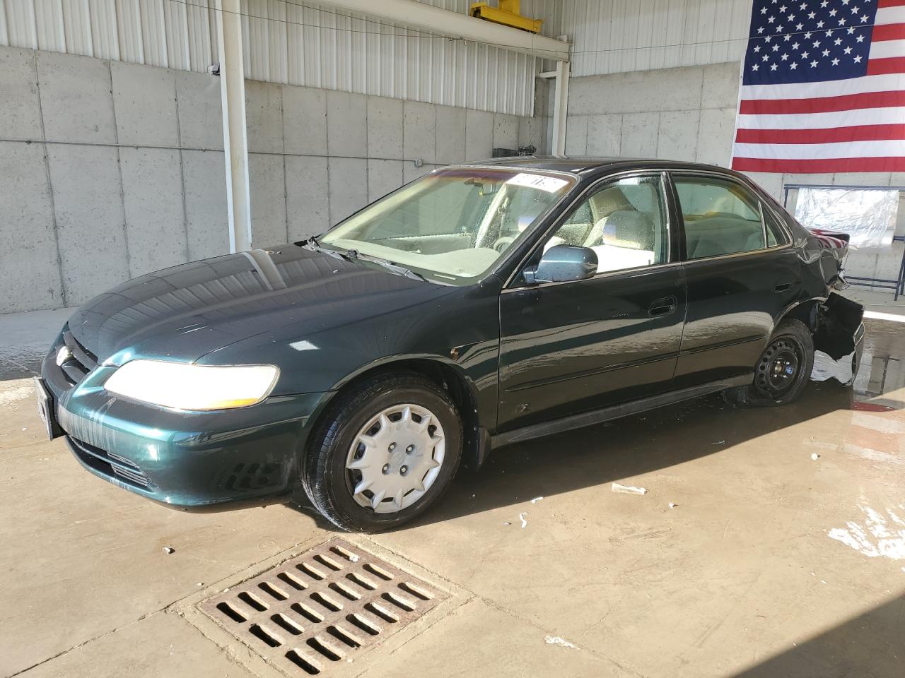 2001 Honda Accord Lx Green vin: 1HGCG56441A139481 Damage: Front Bumper, Scraped, > 12 Inches