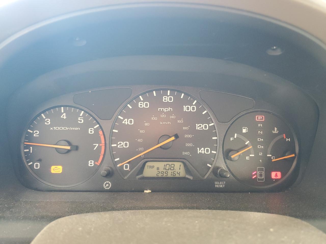 2001 Honda Accord Lx Green vin: 1HGCG56441A139481 Damage: Warning Light - Engine, On, Unacceptable