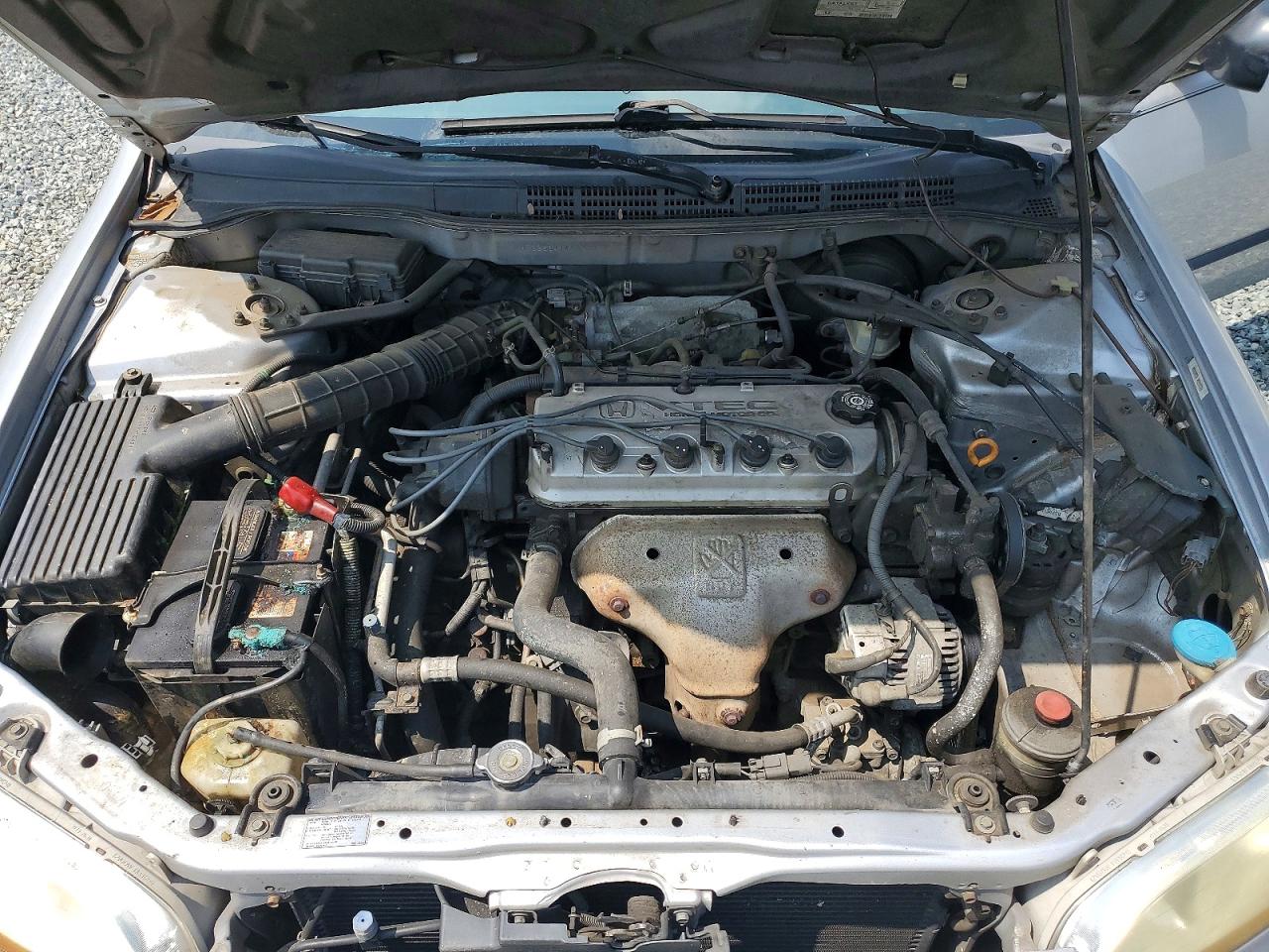 1998 Honda Accord Lx Silver vin: 1HGCG5644WA023334