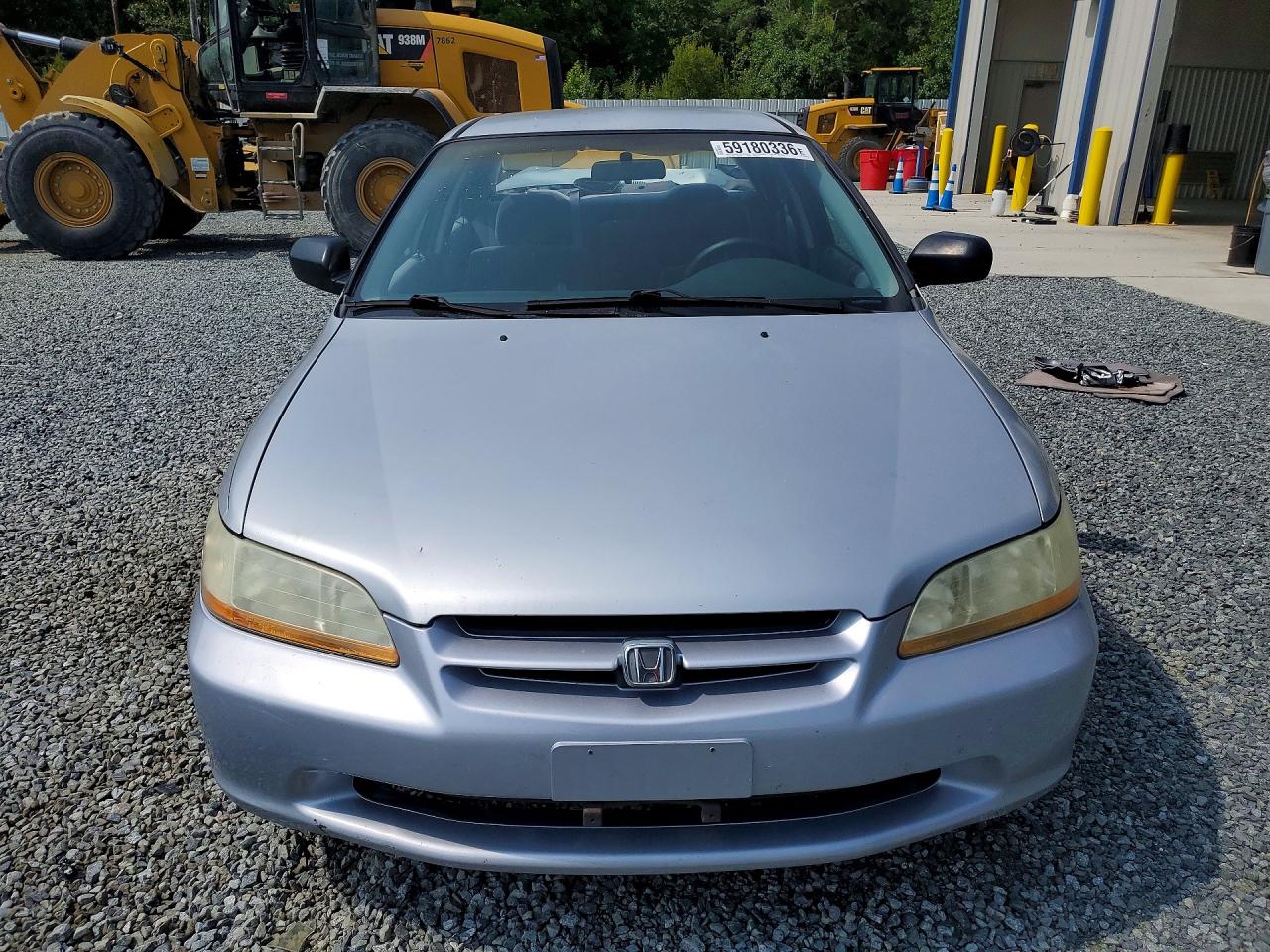 1998 Honda Accord Lx Silver vin: 1HGCG5644WA023334