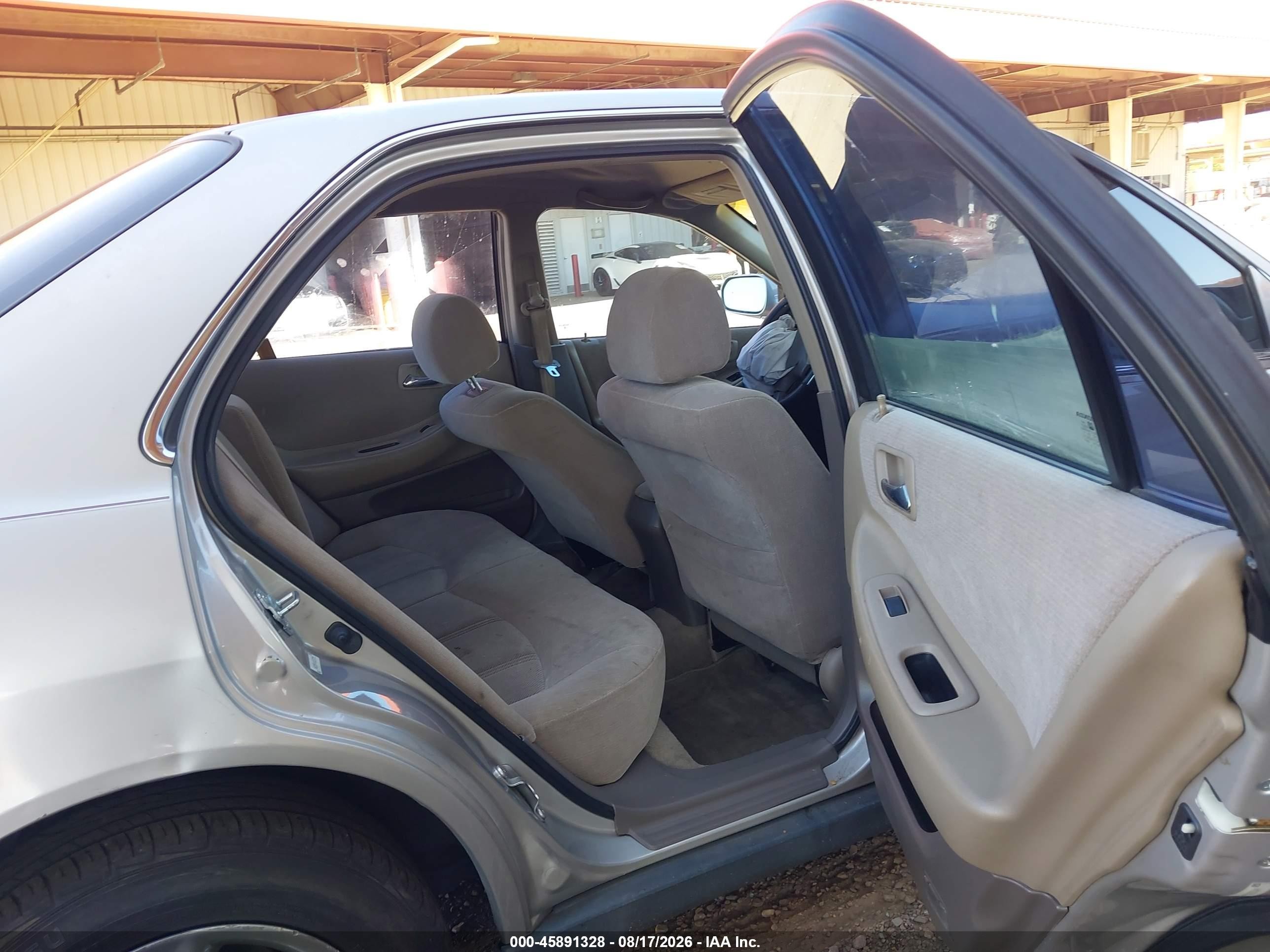 1999 Honda Accord Lx Серебряный vin: 1HGCG5644XA157715