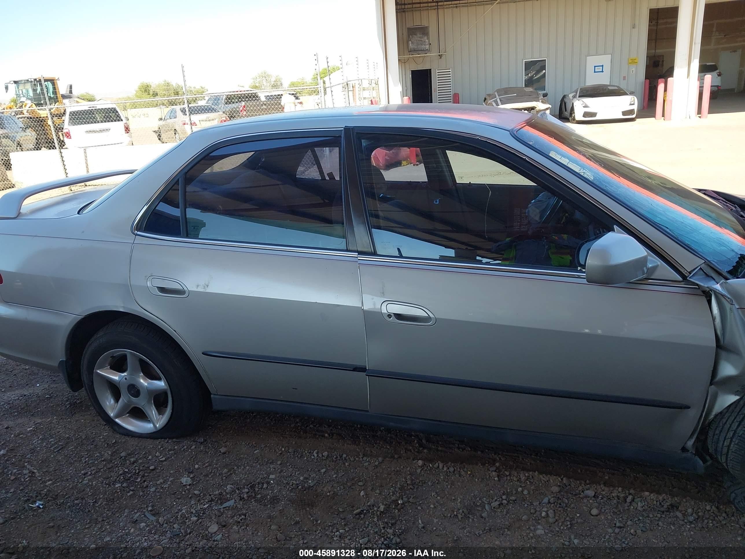 1999 Honda Accord Lx Серебряный vin: 1HGCG5644XA157715