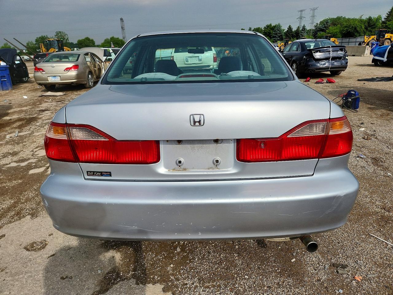 2000 Honda Accord Lx Silver vin: 1HGCG5644YA012496