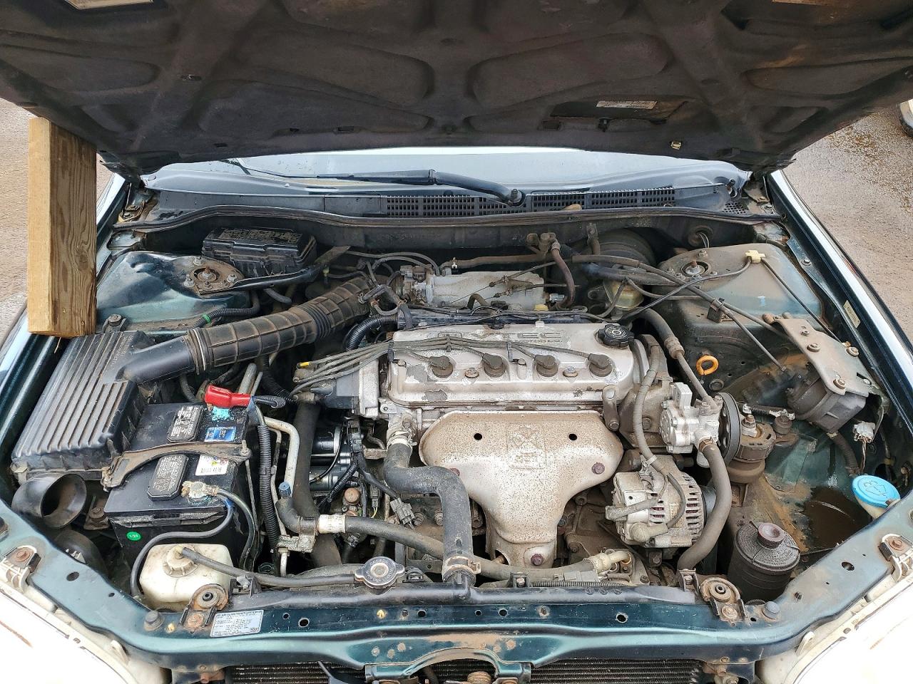 2000 Honda Accord Lx Зеленый vin: 1HGCG5644YA125929